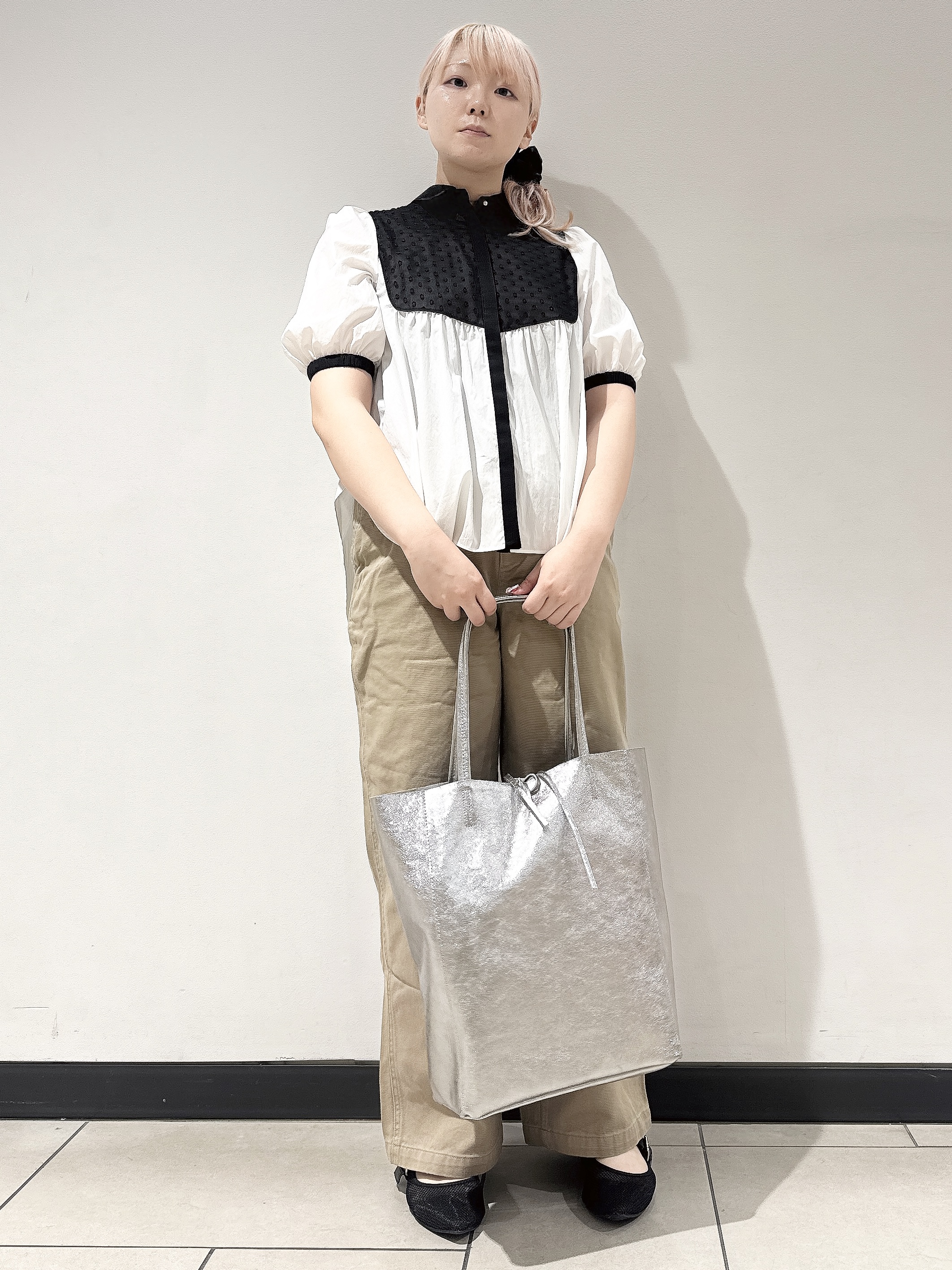 なかもとあきさんの「DRESSTERIOR｜【着映え】ブザム チュニックブラウス」を使ったコーディネート