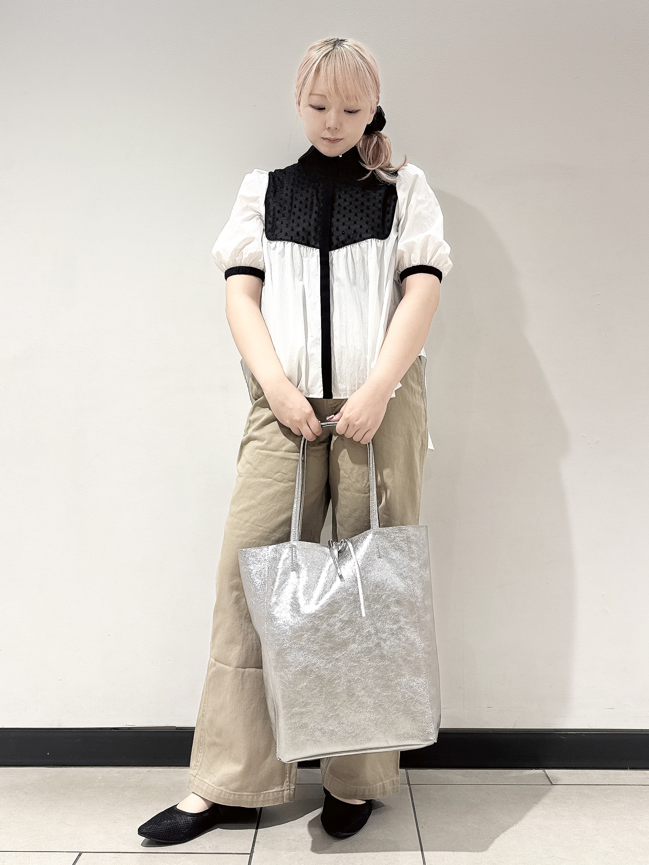 なかもとあきさんの「DRESSTERIOR｜【着映え】ブザム チュニックブラウス」を使ったコーディネート
