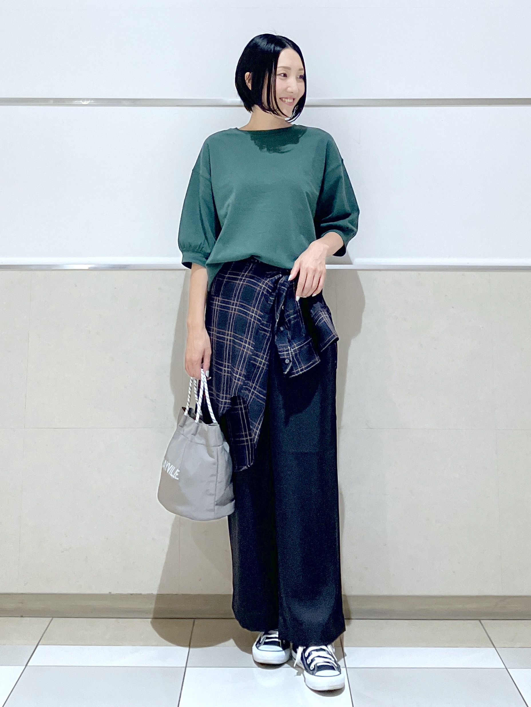 eriko さんの「Dessin｜【高レビュー/洗える/XS-L】バックヘンリーミニ裏毛 5分袖」を使ったコーディネート