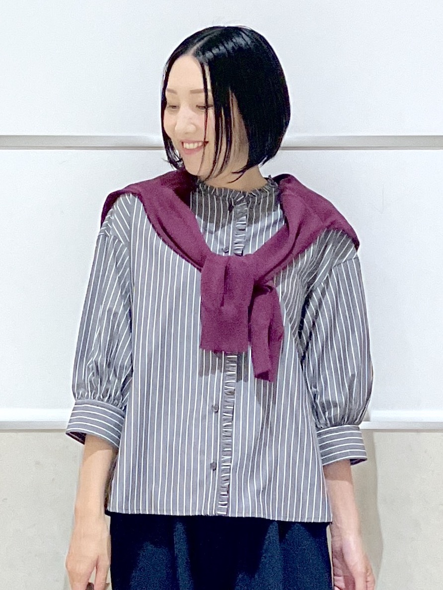 eriko さんの「Dessin｜【高レビュー/シワになりにくい/洗濯機OK】ストライプフリルブラウス6分袖」を使ったコーディネート