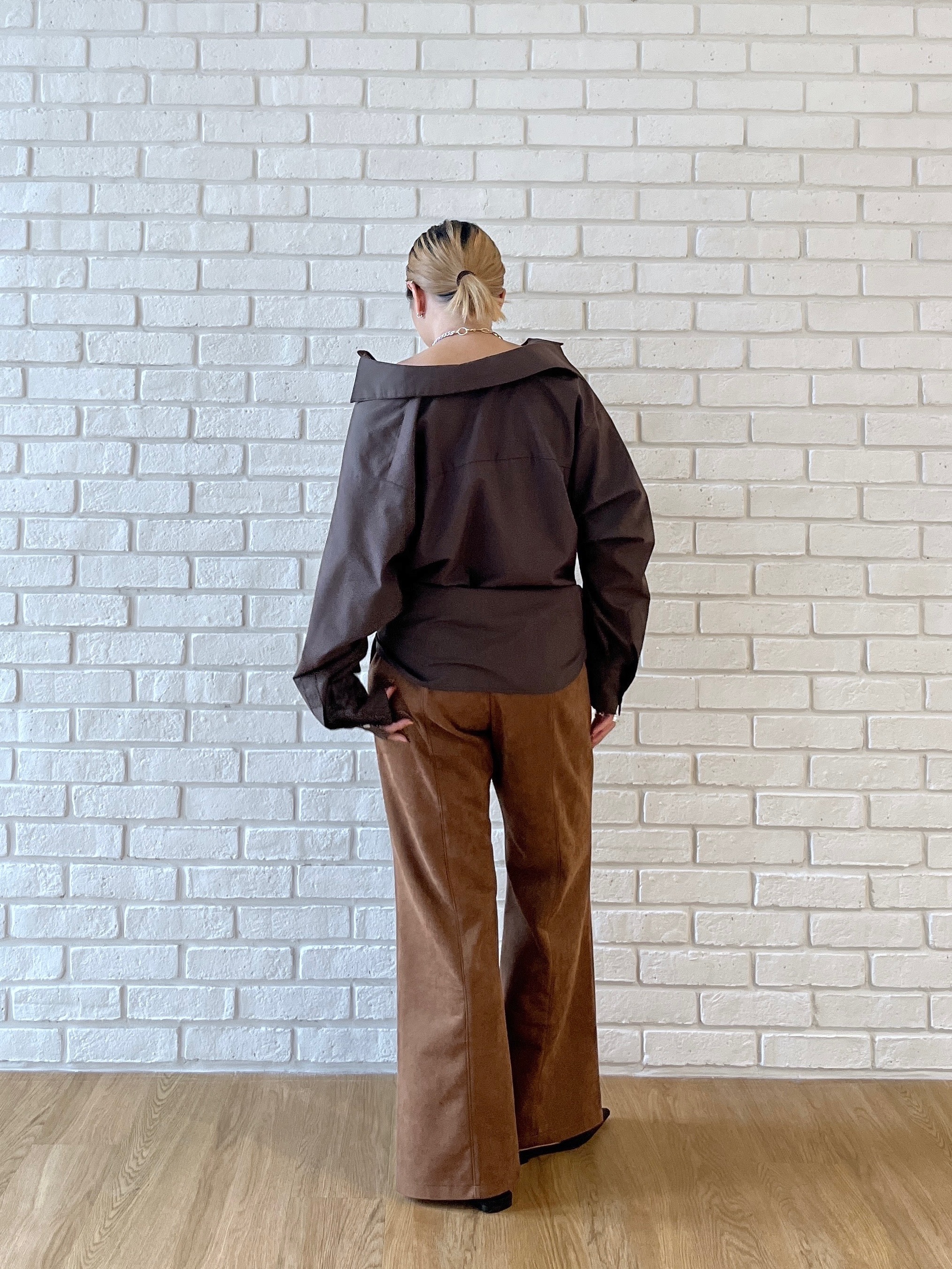 Harukaさんの「INDIVI｜タイムレスフォルムシャツ【LIVE紹介／上枝みどりさん着用】」を使ったコーディネート