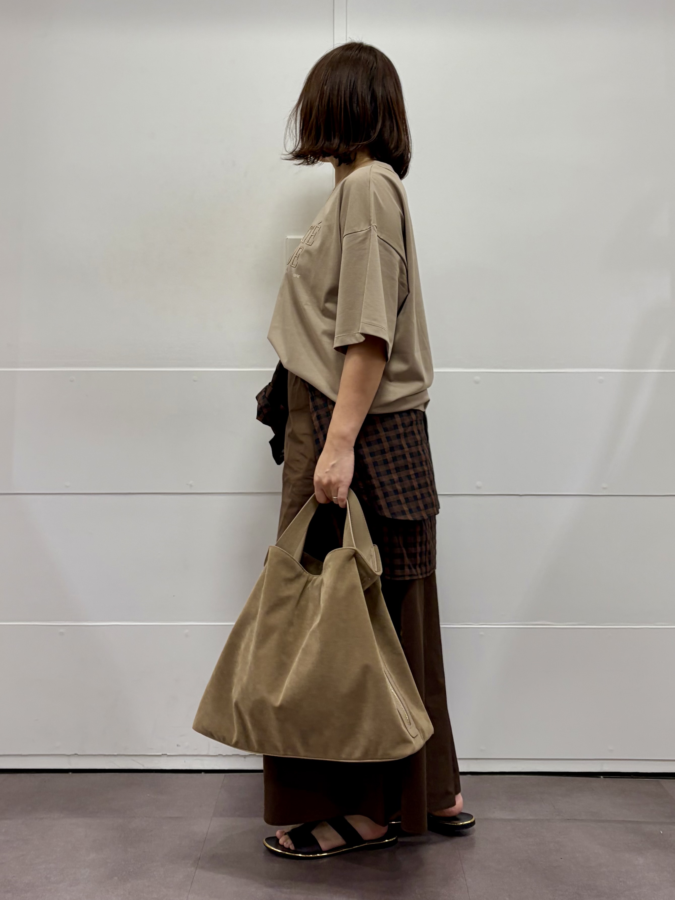TOKOさんの「UNTITLED｜【丈感すっきり】ベロアプリントロゴT」を使ったコーディネート