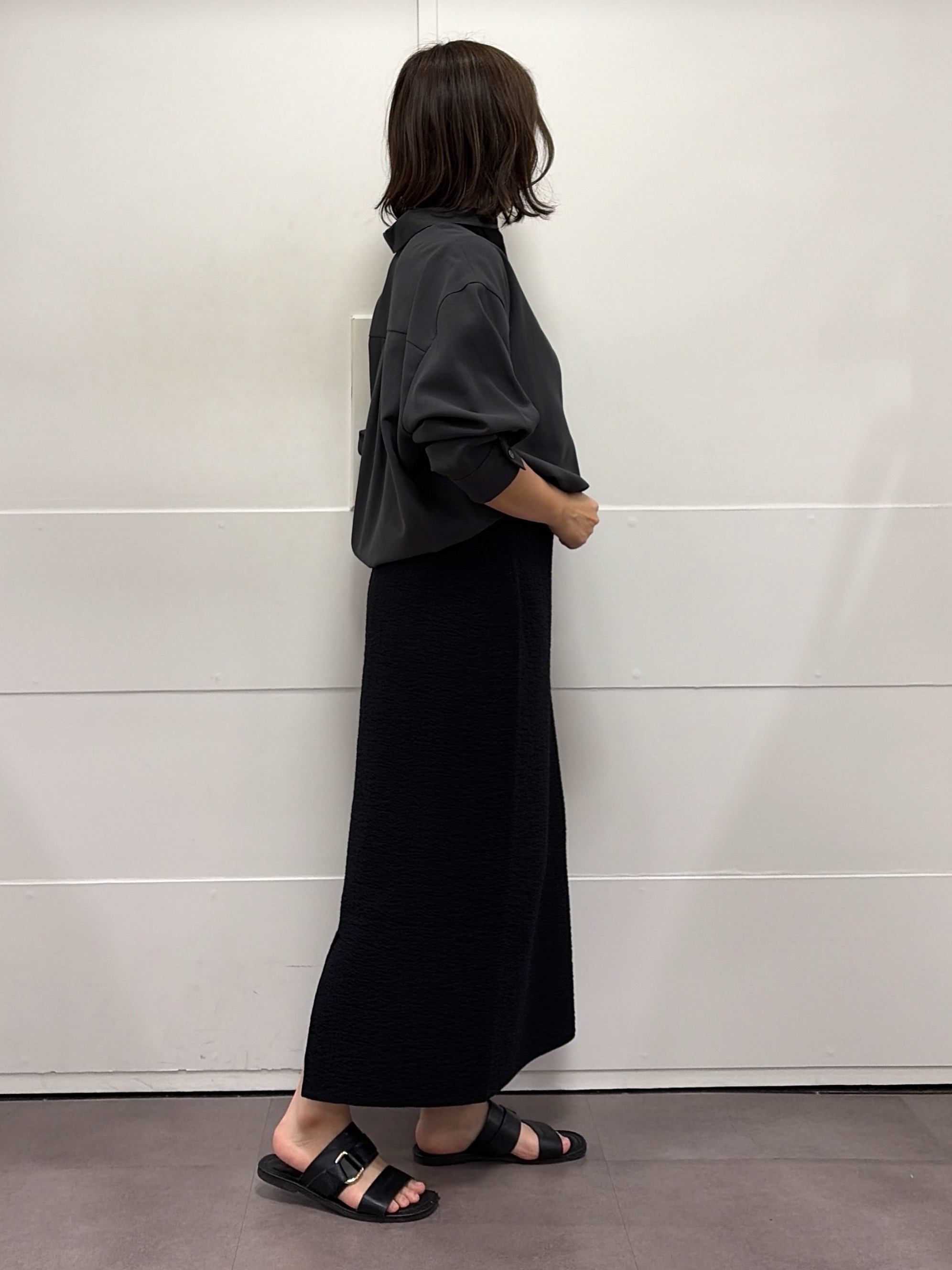TOKOさんの「UNTITLED｜【秋羽織り/セットアップ可/UVカット】エアリークールドロストシャツ」を使ったコーディネート