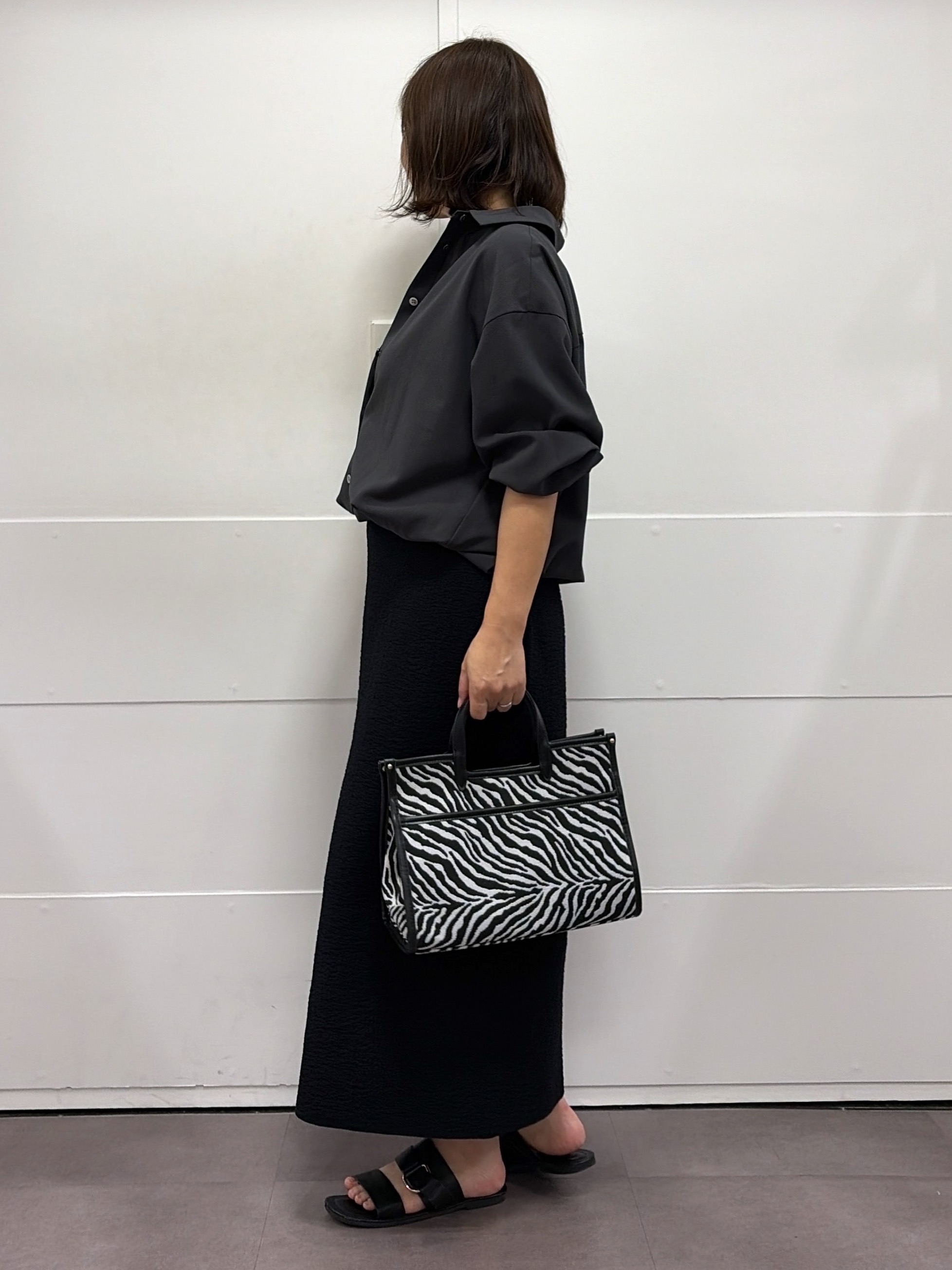 TOKOさんの「UNTITLED｜【秋羽織り/セットアップ可/UVカット】エアリークールドロストシャツ」を使ったコーディネート