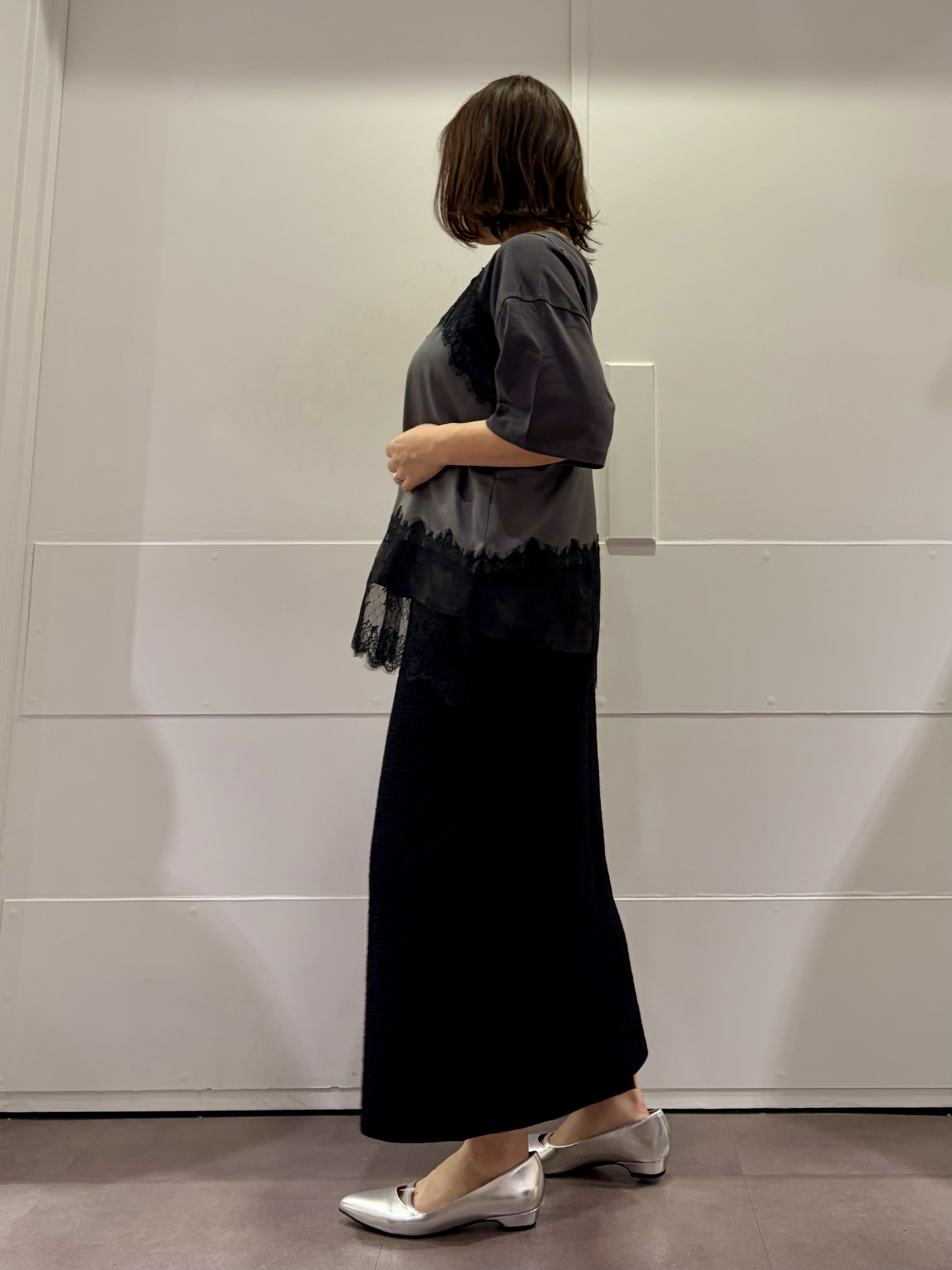 TOKOさんの「UNTITLED｜【1枚でもセットでも】レースキャミ付きプルオーバー」を使ったコーディネート