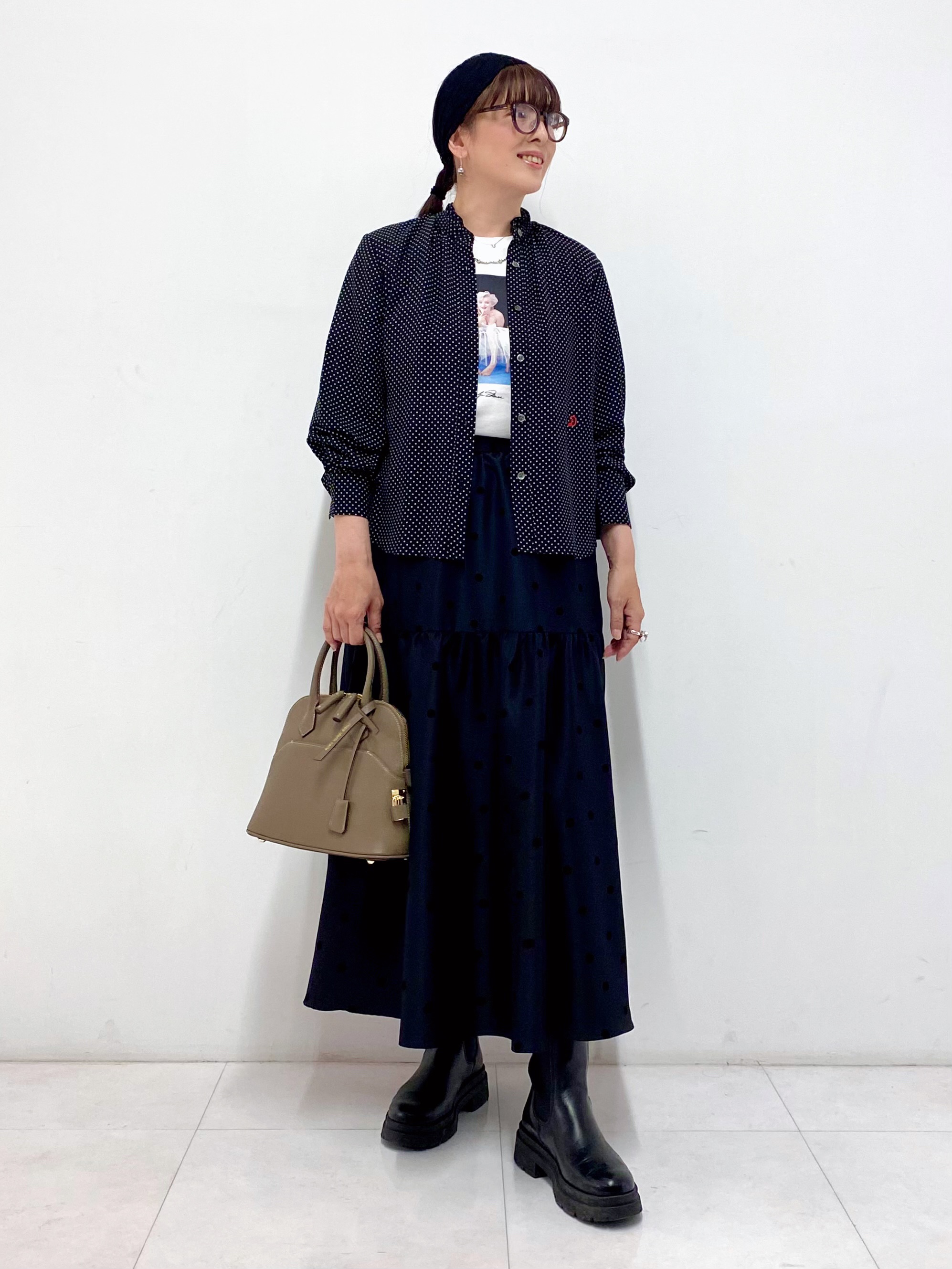 Sawaguchiさんの「DRESSTERIOR｜ドット スタンドフリルネック ブラウス」を使ったコーディネート