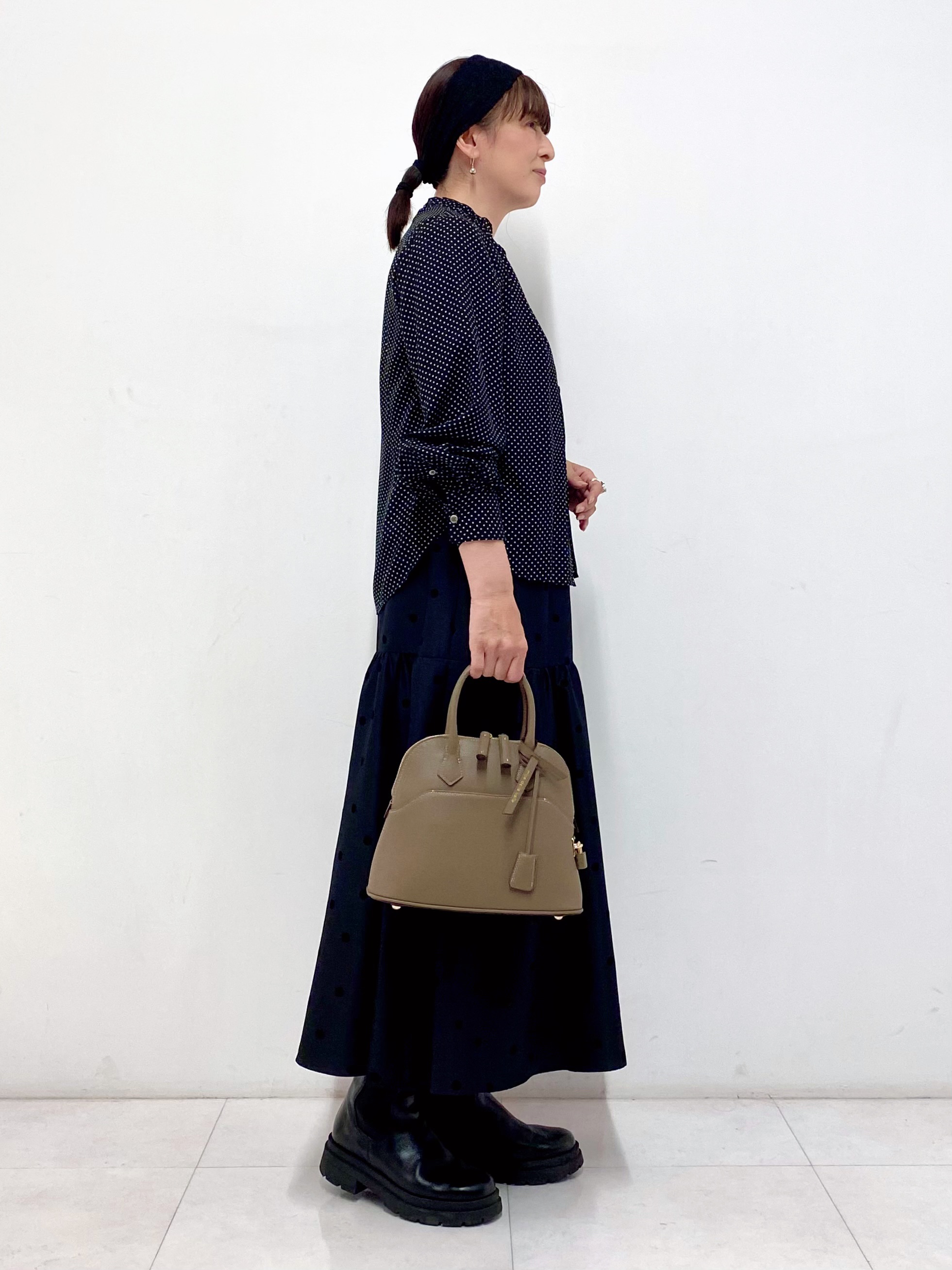 Sawaguchiさんの「DRESSTERIOR｜ドット スタンドフリルネック ブラウス」を使ったコーディネート