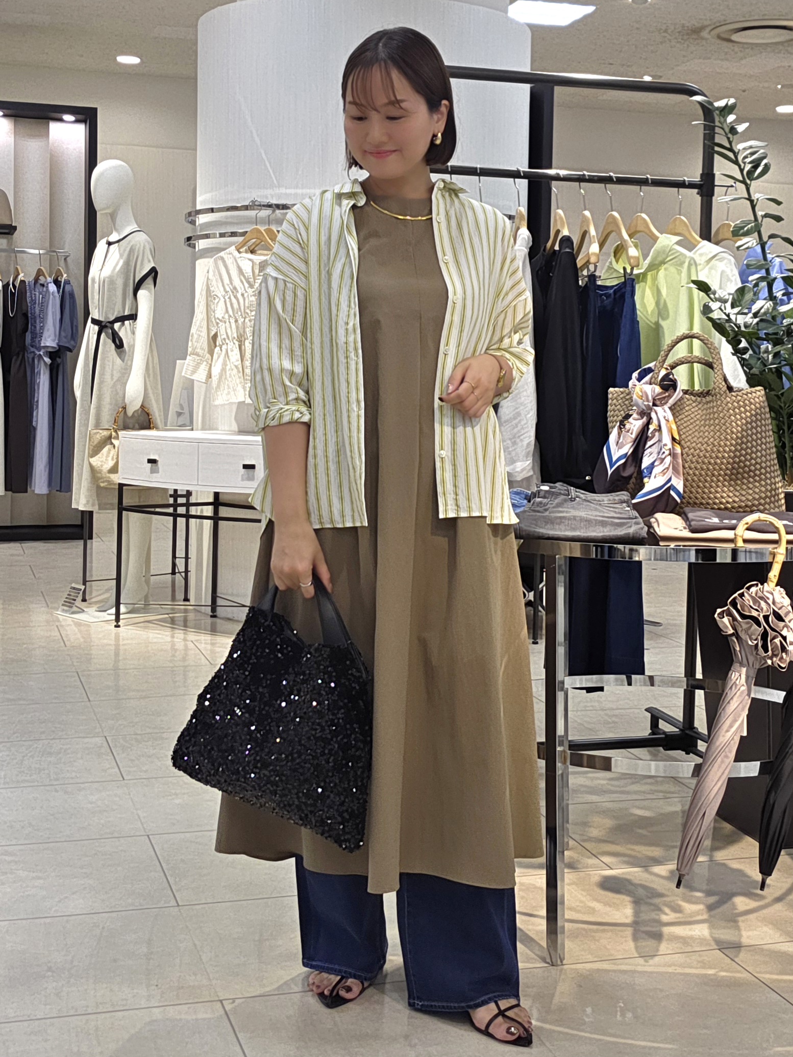 naokoさんの「UNTITLED｜ストライプシャツ」を使ったコーディネート