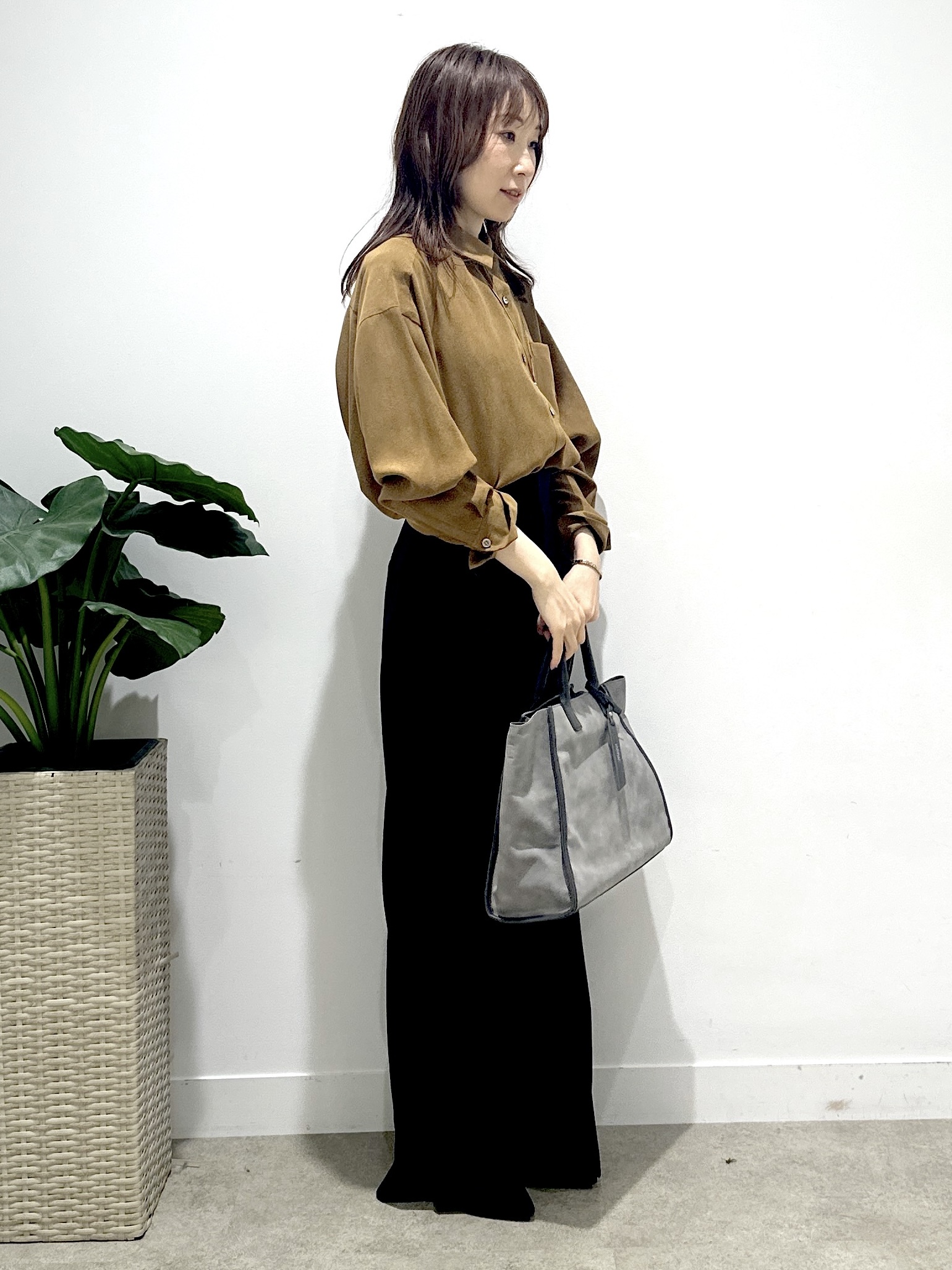 Miwaさんの「UNTITLED｜【セットアップ可/秋羽織り】スエードライクシャツ」を使ったコーディネート