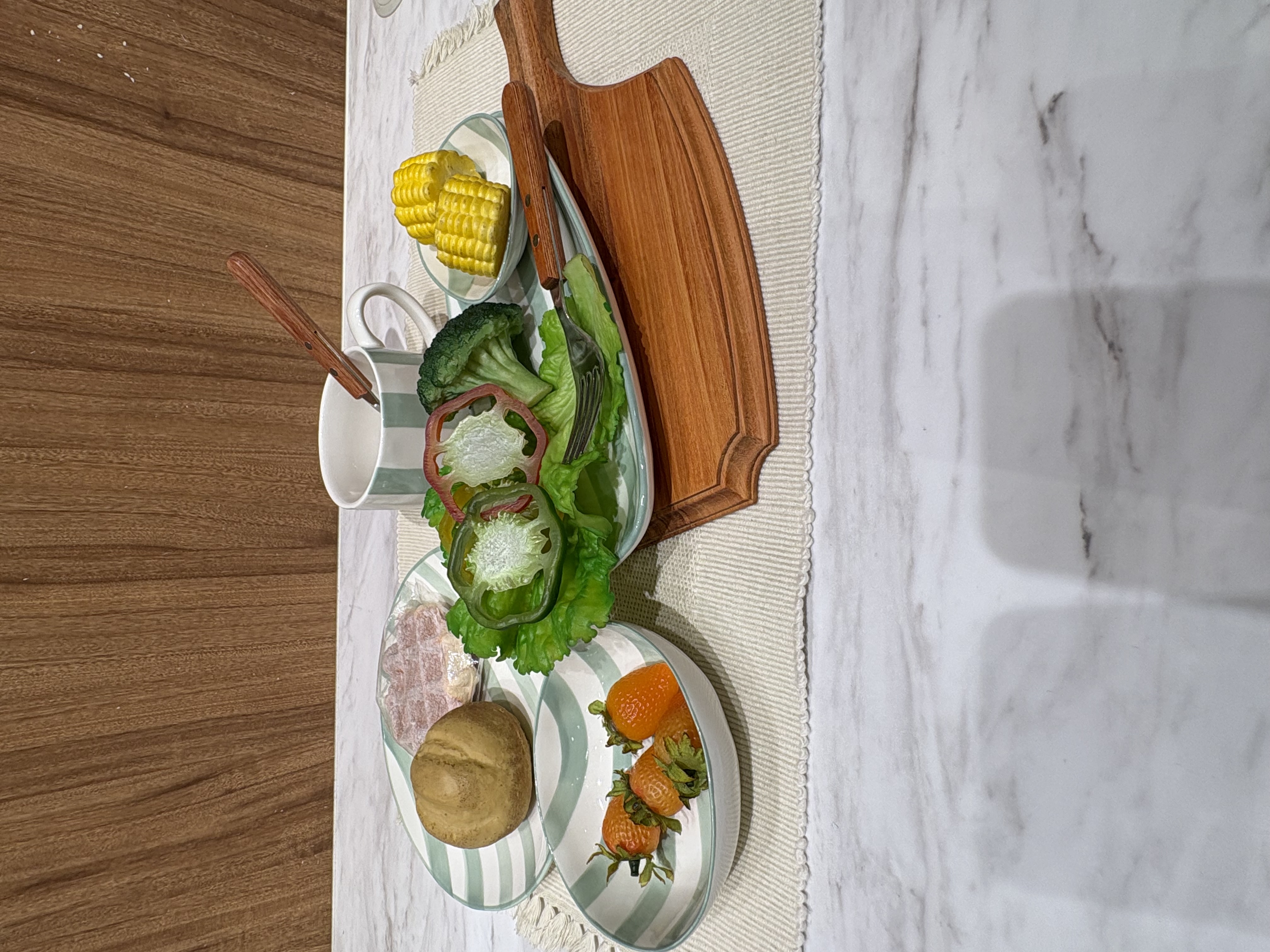 YUKOさんの「212 KITCHEN STORE｜ストライプ ボウル GR」を使ったコーディネート