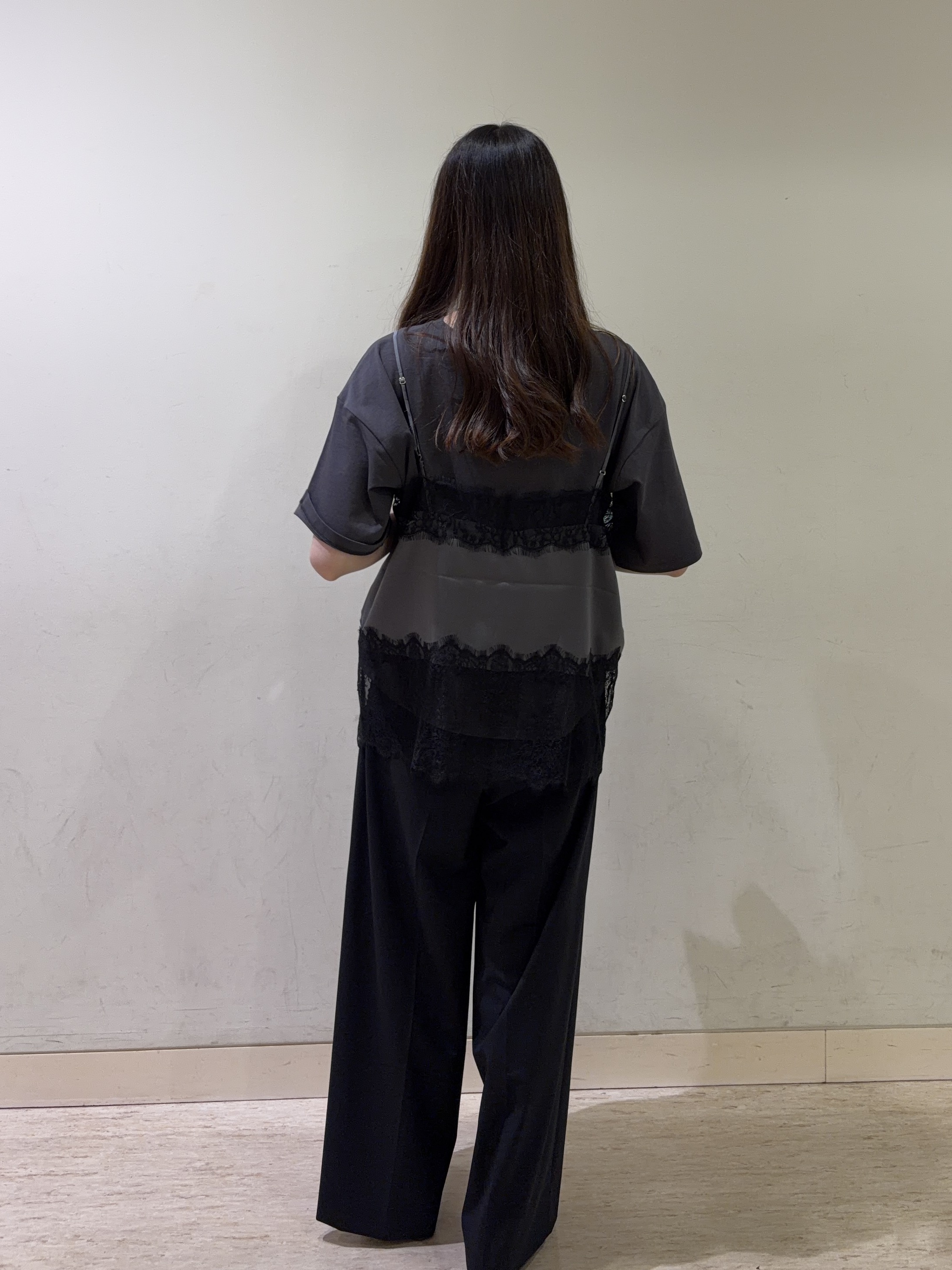 mayuさんの「UNTITLED｜【1枚でもセットでも】レースキャミ付きプルオーバー」を使ったコーディネート
