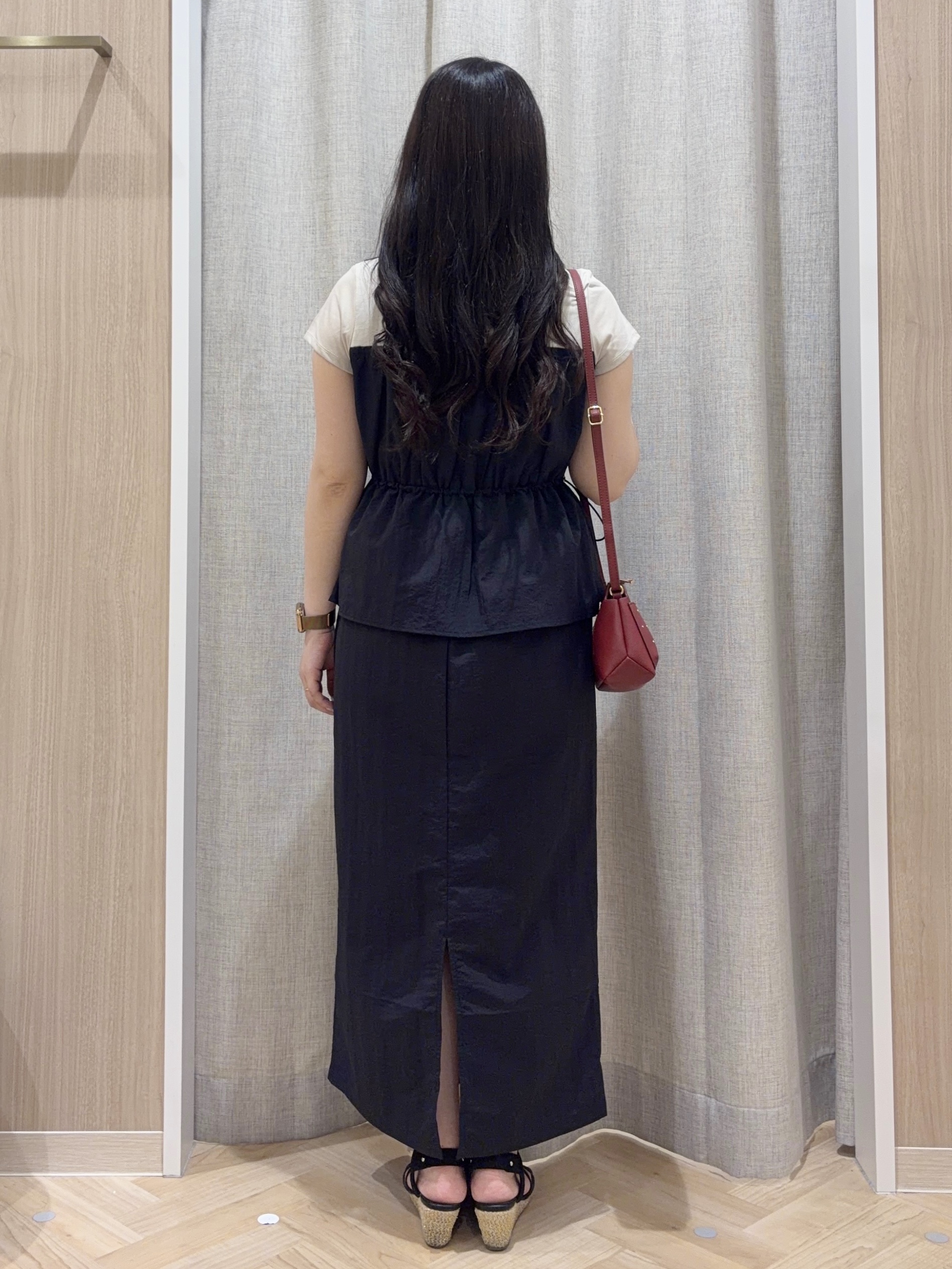 minamiさんの「grove｜【低身長さんも選べる着丈・洗濯機◎】1枚で旬顔！Tシャツドッキングドロストワンピース」を使ったコーディネート