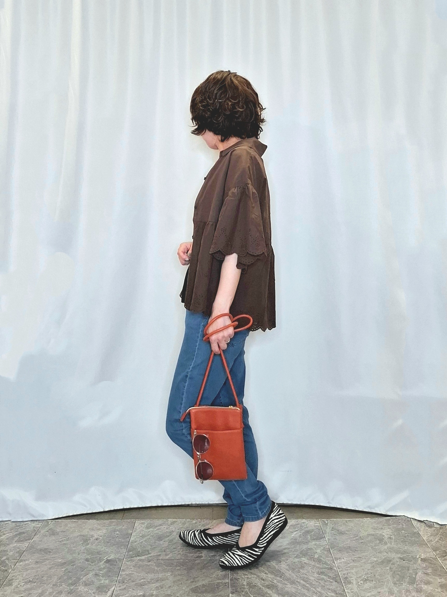 ぬーさんの「SHOO･LA･RUE｜【洗濯機可/綿100％/体型カバー】刺繍レースがこなれ見え 二の腕が隠せる ペプラムブラウス」を使ったコーディネート