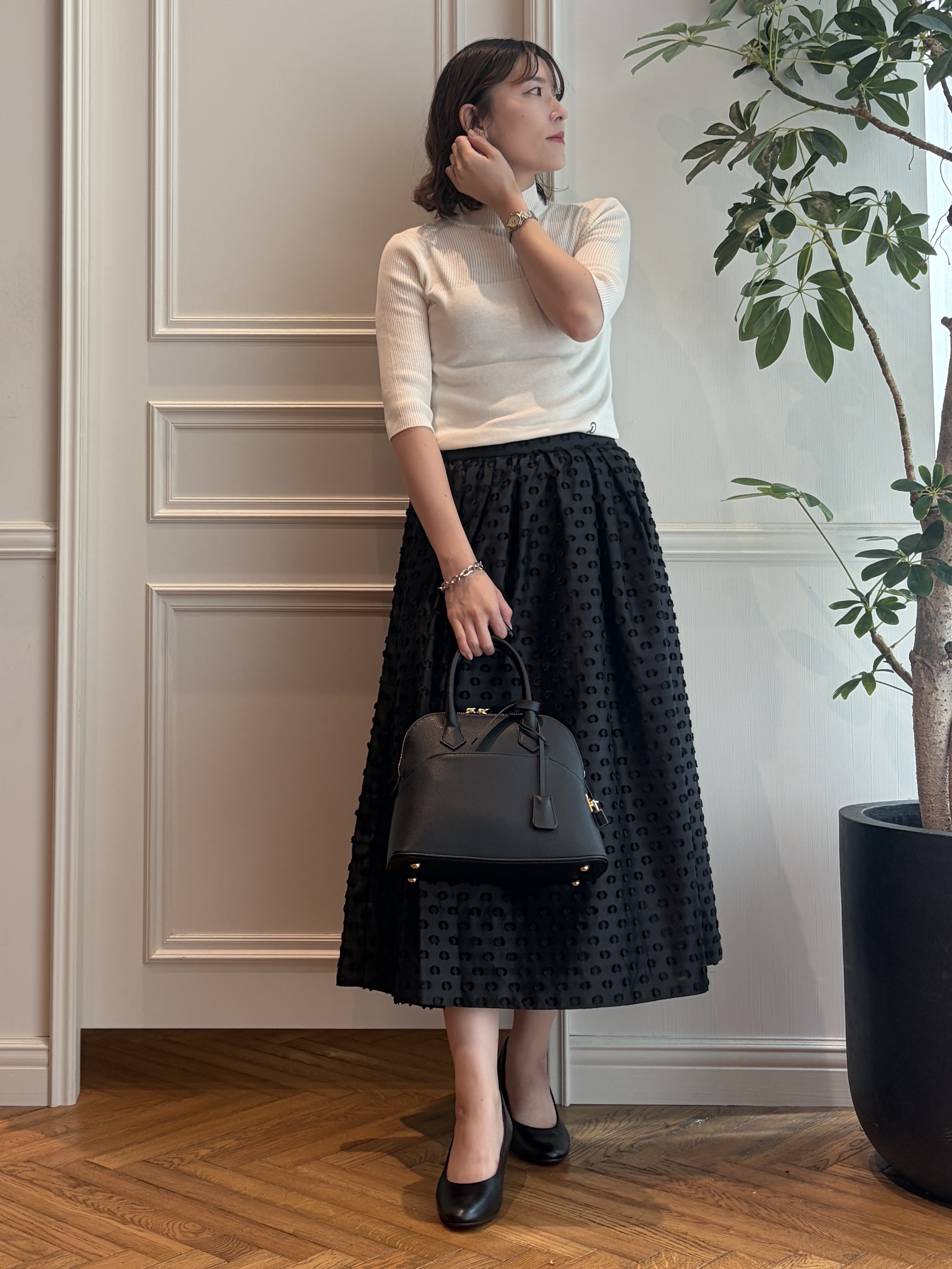 nakaoさんの「DRESSTERIOR｜【otonaMUSE5月号掲載】アーチフィットレザーパンプス」を使ったコーディネート