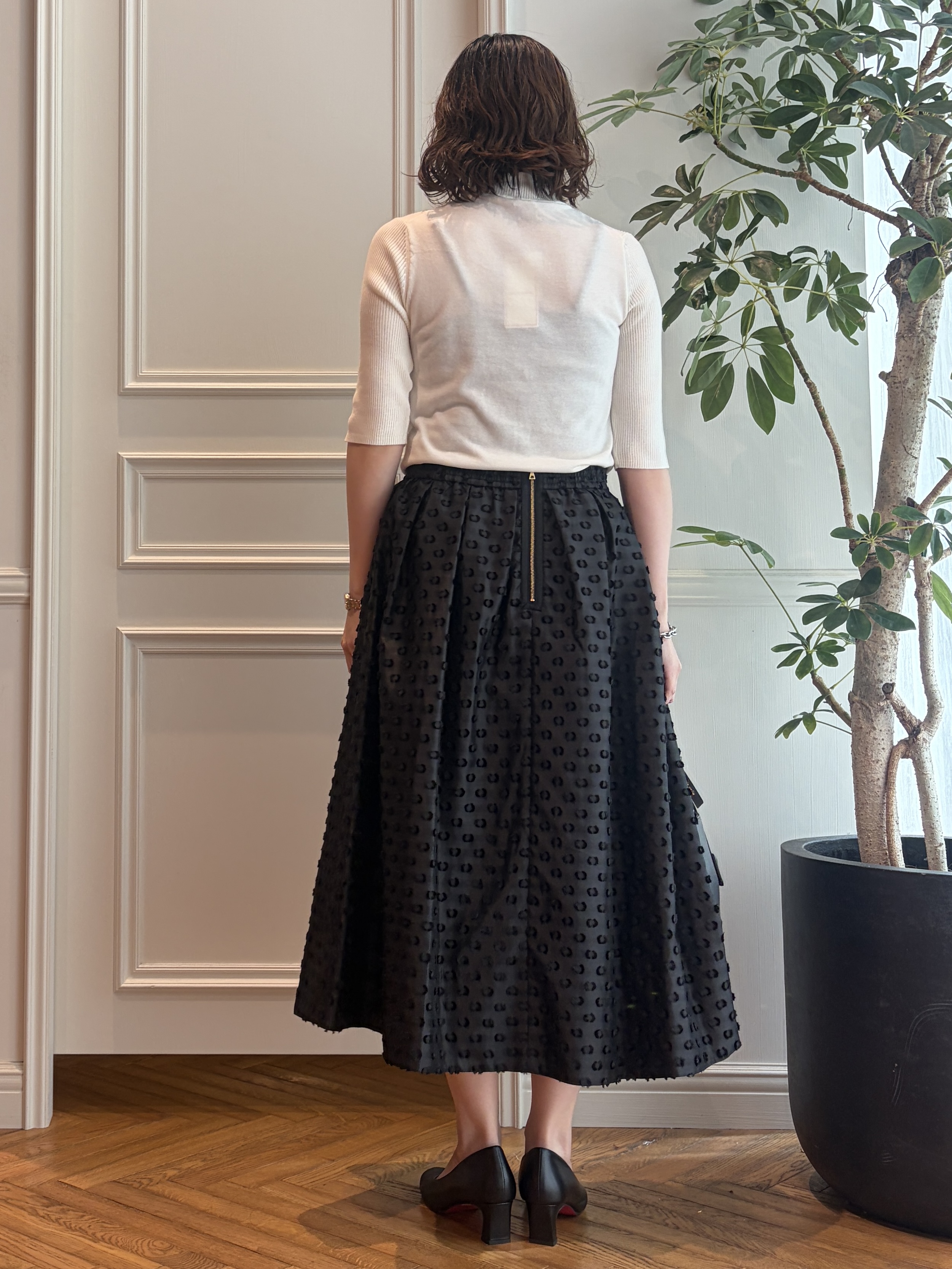 nakaoさんの「DRESSTERIOR｜【otonaMUSE5月号掲載】アーチフィットレザーパンプス」を使ったコーディネート