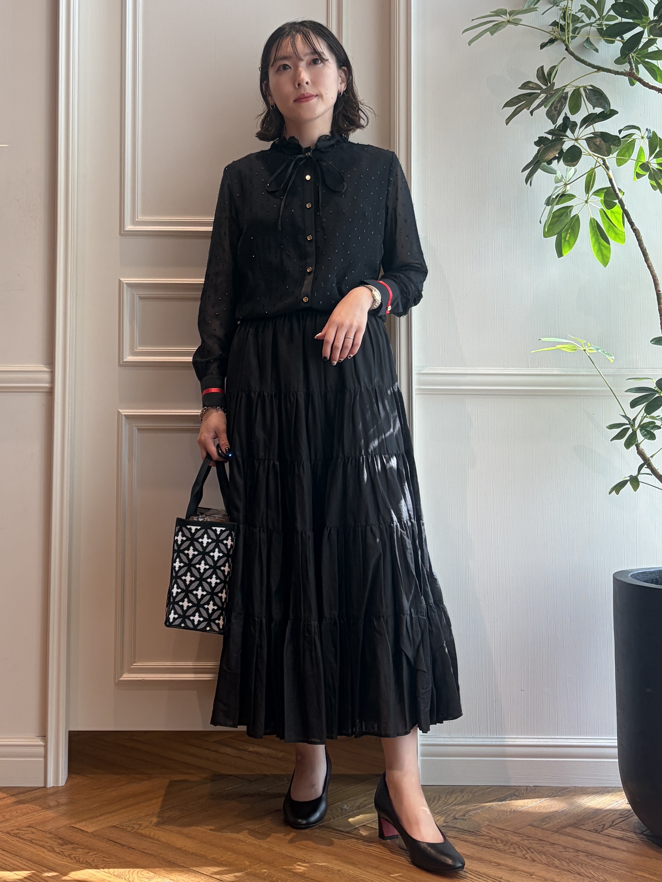 nakaoさんの「DRESSTERIOR｜【otonaMUSE5月号掲載】アーチフィットレザーパンプス」を使ったコーディネート