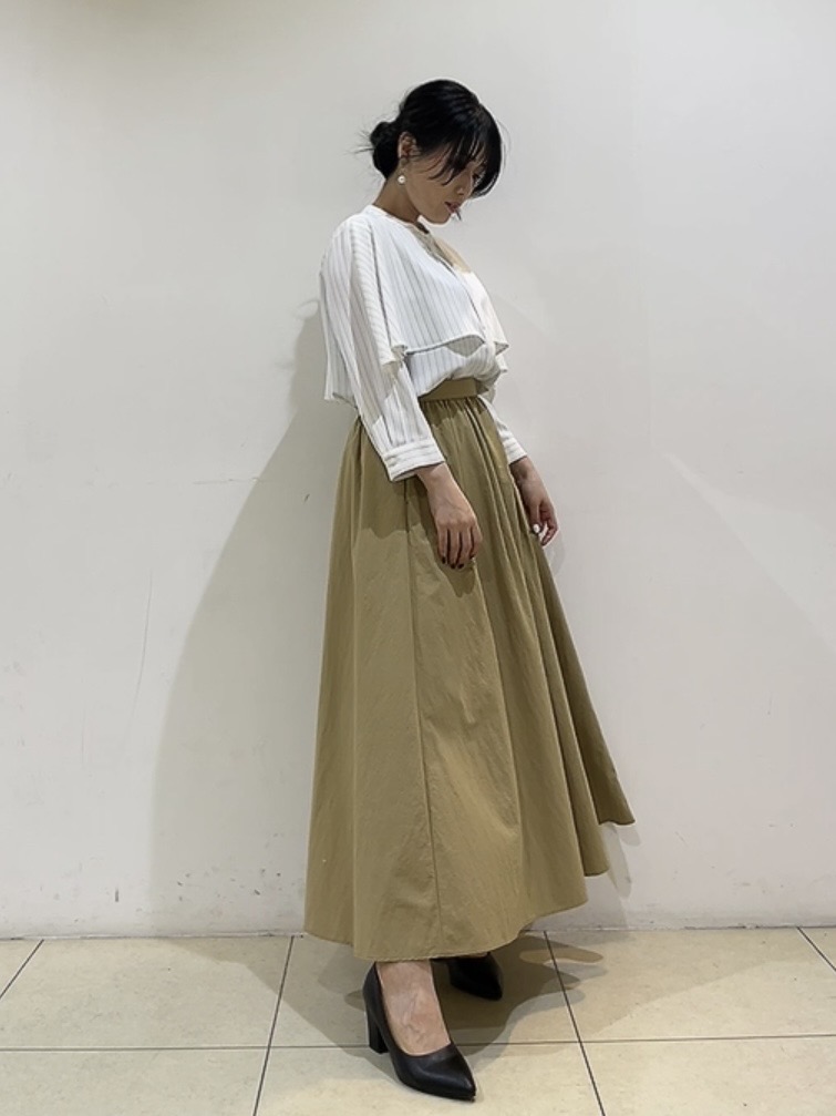 watanabeさんの「UNTITLED｜【羽織りにも！/UVケア/着る日傘】ケープ風ブラウス」を使ったコーディネート