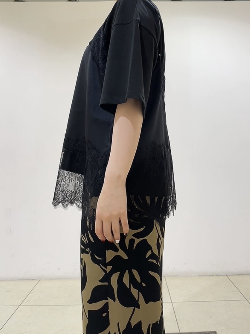 watanabeさんの「UNTITLED｜【ウエストゴム/秋映え】リーフプリントワイドパンツ」を使ったコーディネート