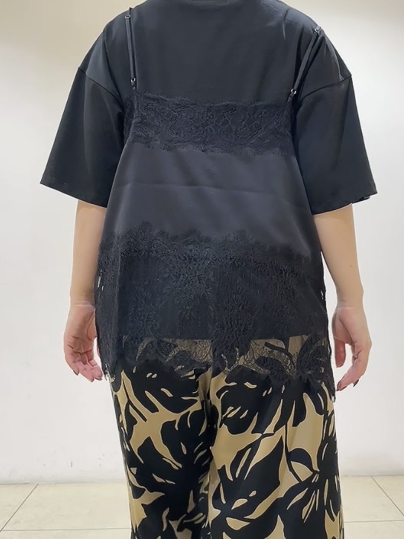 watanabeさんの「UNTITLED｜【ウエストゴム/秋映え】リーフプリントワイドパンツ」を使ったコーディネート