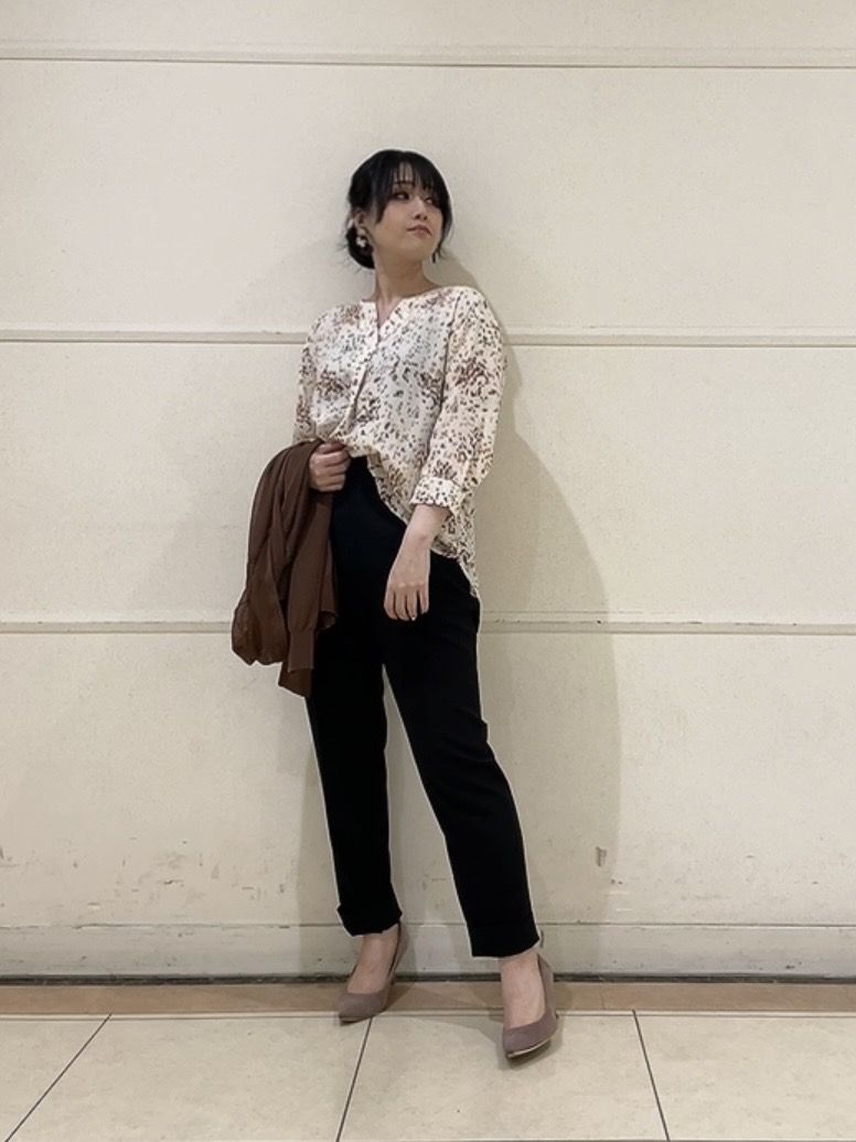 watanabeさんの「UNTITLED｜【秋羽織／洗える／シアー】フーディー カーディガンニット」を使ったコーディネート