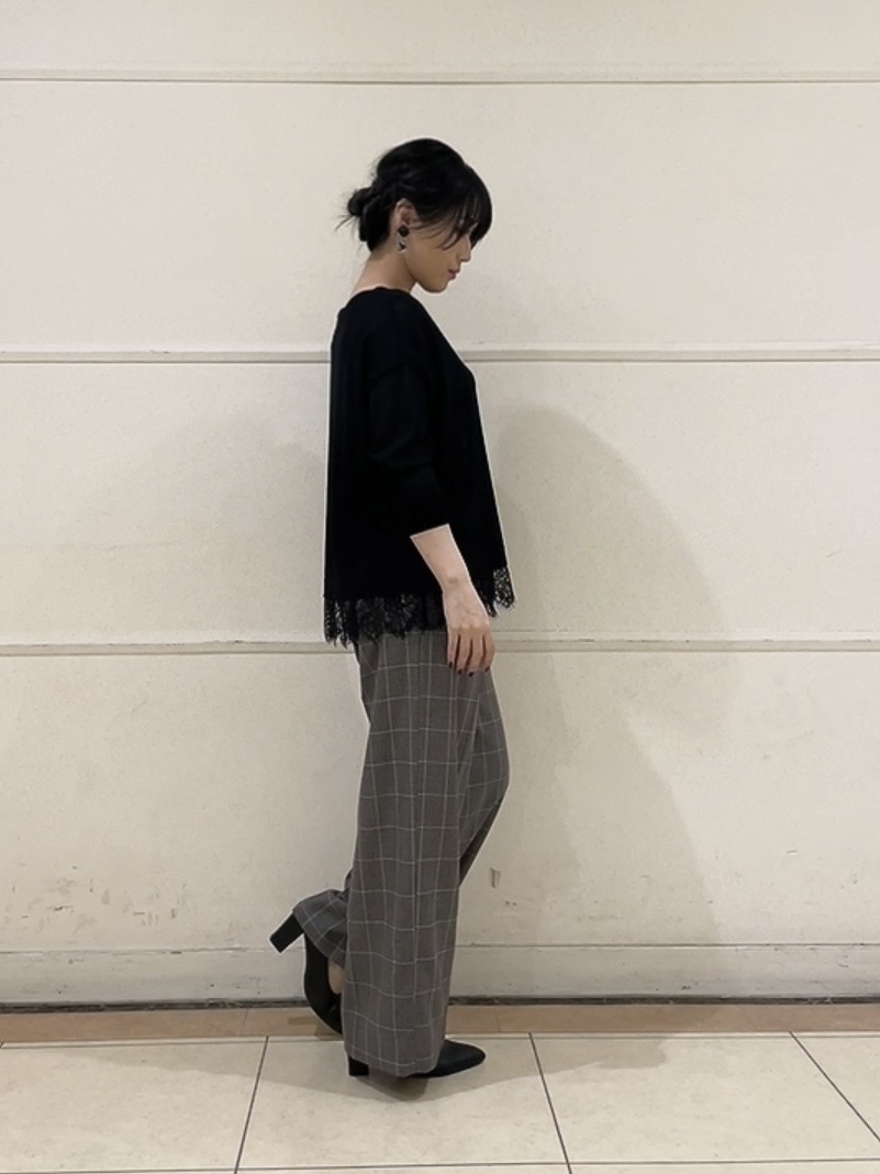 watanabeさんの「UNTITLED｜【一枚で着映え】レースドッキングニットプルオーバー」を使ったコーディネート
