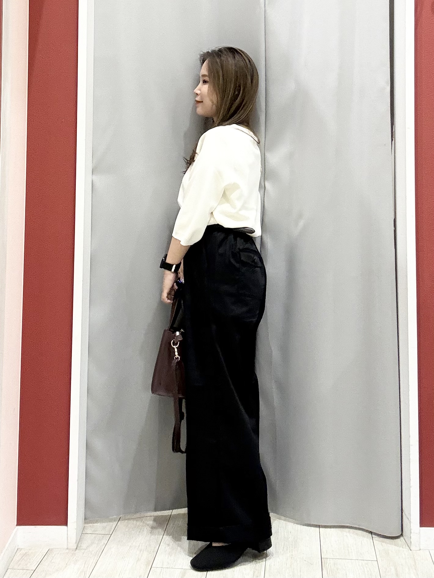 shioさんの「SHOO･LA･RUE｜【ガンガン洗える/ひんやり/UV/毛玉になりにくい】二の腕見せない 5分袖ニット」を使ったコーディネート