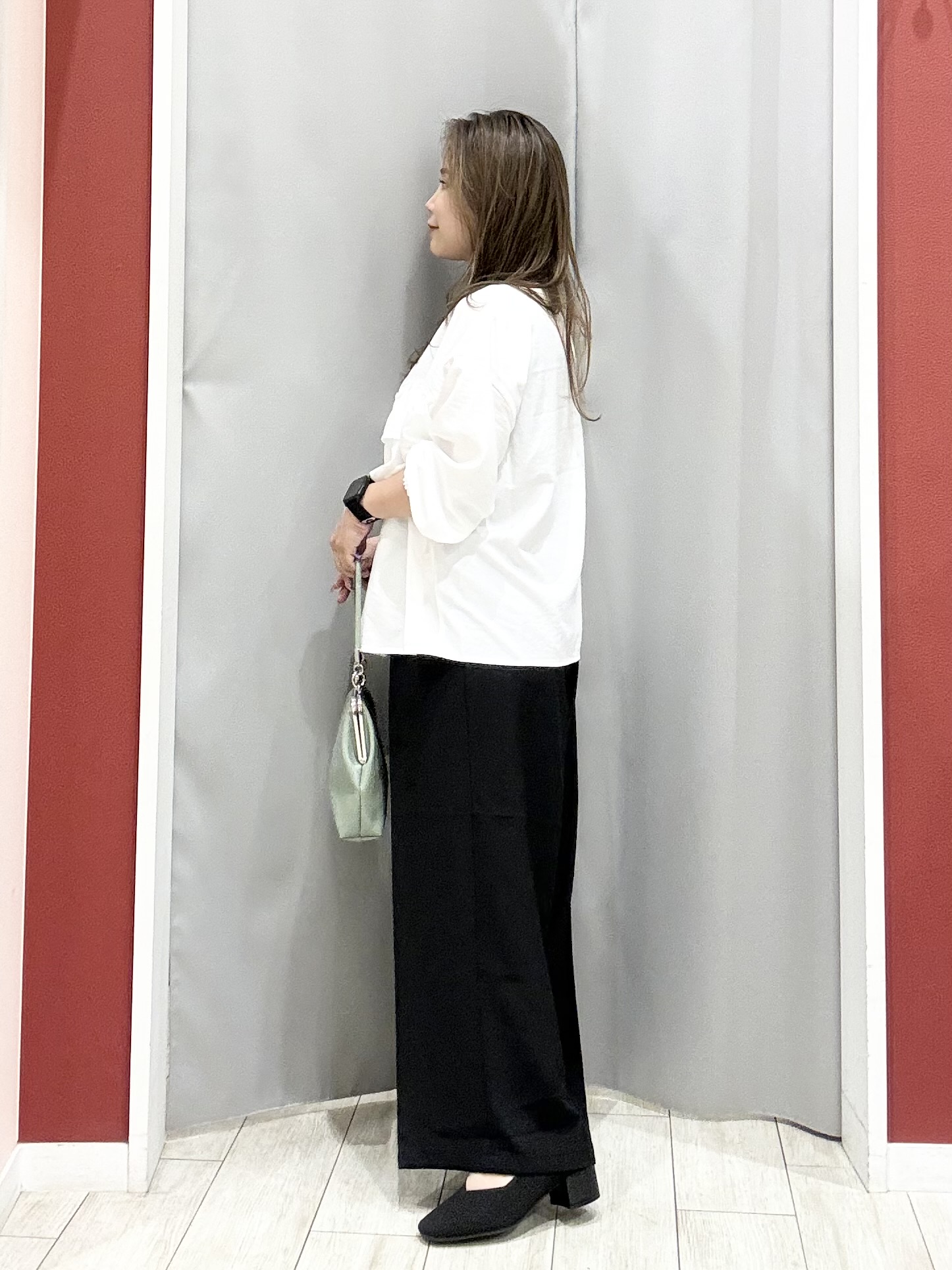 shioさんの「SHOO･LA･RUE｜【通気性〇/セットアップ可/洗濯機可】メッシュドルマン ジップブルゾン」を使ったコーディネート