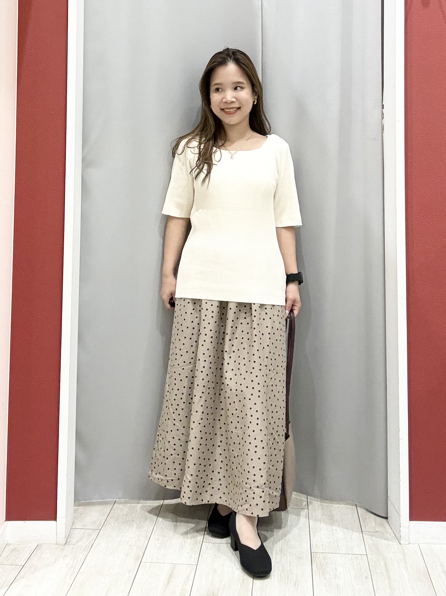 shioさんの「SHOO･LA･RUE｜【毛玉になりにくい/洗濯機可/S-LL】大人上品な 5分袖スクエアトップス」を使ったコーディネート