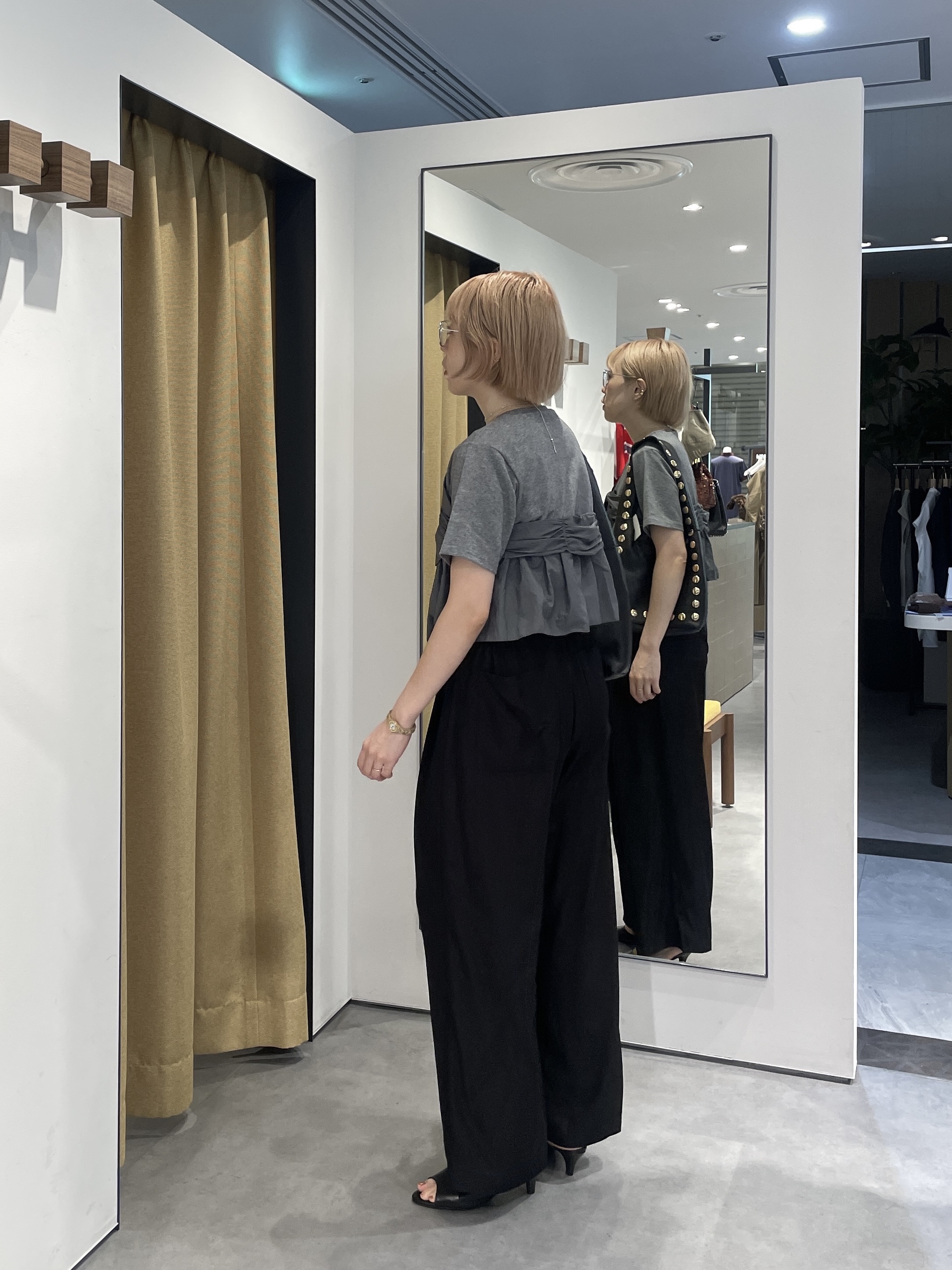 mikuさんの「INDIVI｜ツイストドッキングTシャツ」を使ったコーディネート