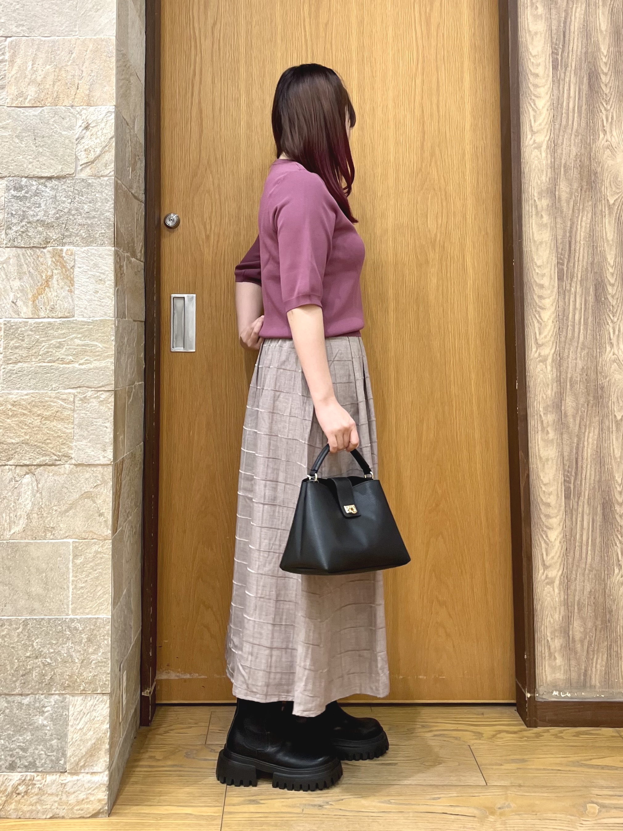 ゆっきーさんの「SHOO･LA･RUE｜【ガンガン洗える/毛玉になりにくい】二の腕見せない 5分袖ニット」を使ったコーディネート