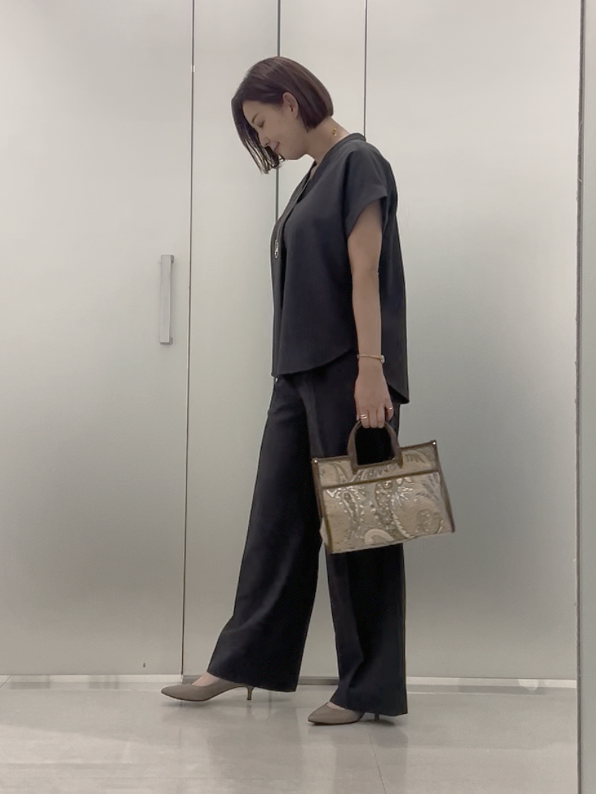 まどかさんの「UNTITLED｜【セットアップ可/UVカット】エアリークールブラウス」を使ったコーディネート