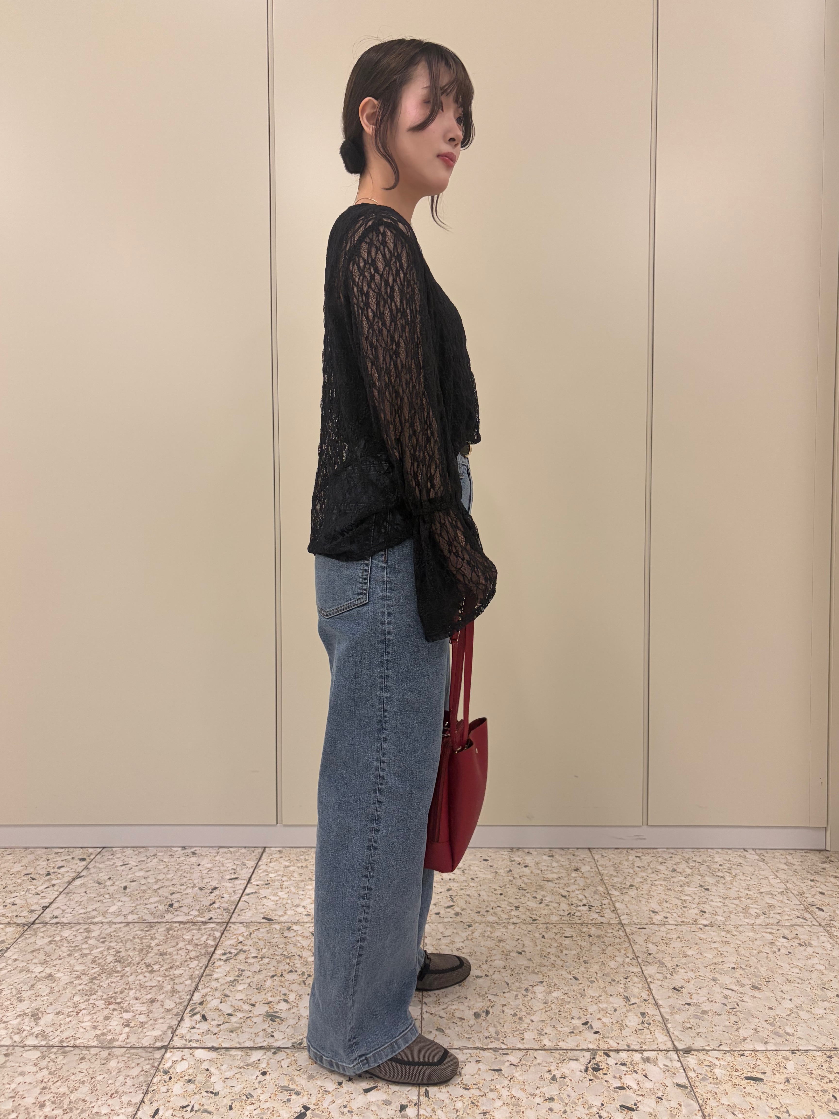 ひよりん⭐️さんの「SHOO･LA･RUE｜レースで華やかに映える 旬な透け感の レースシャーリングトップス」を使ったコーディネート