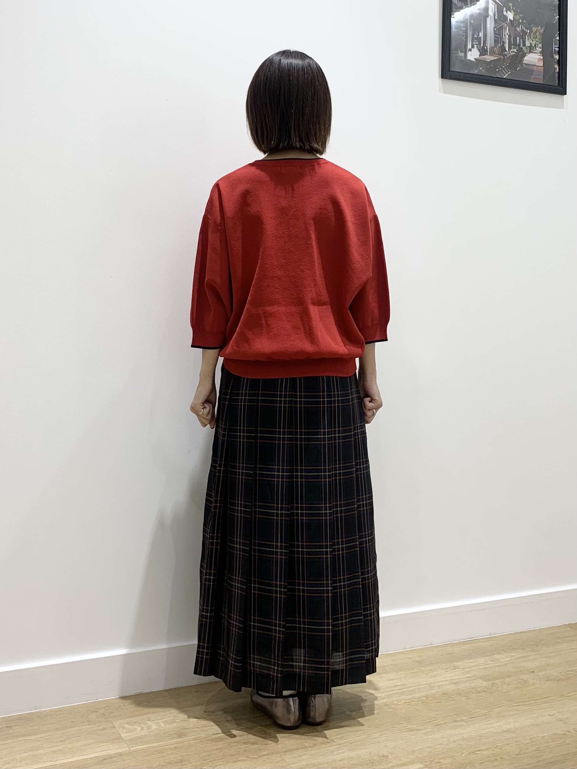 IMARIさんの「Dessin｜【高レビュー/UVカット/洗濯機OK】6分袖配色ニット」を使ったコーディネート