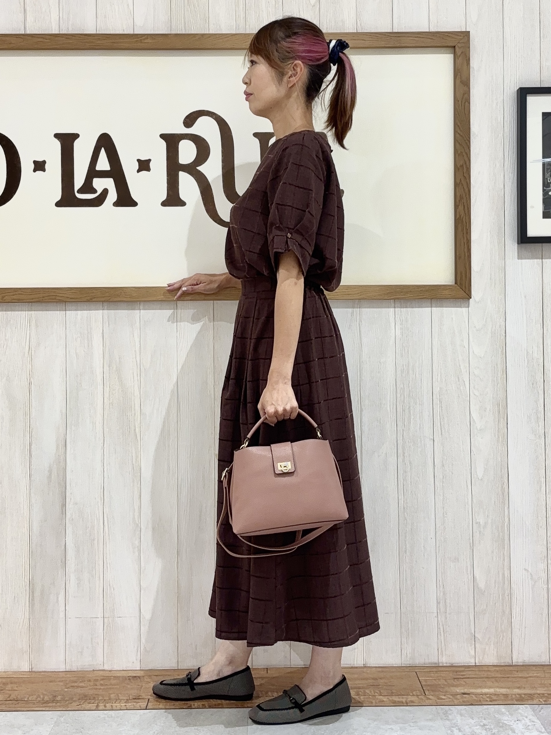 みきぽんさんの「SHOO･LA･RUE｜【セットアップ可/S-LL】1枚で秋気分 モールチェックタックスリーブ ブラウス」を使ったコーディネート