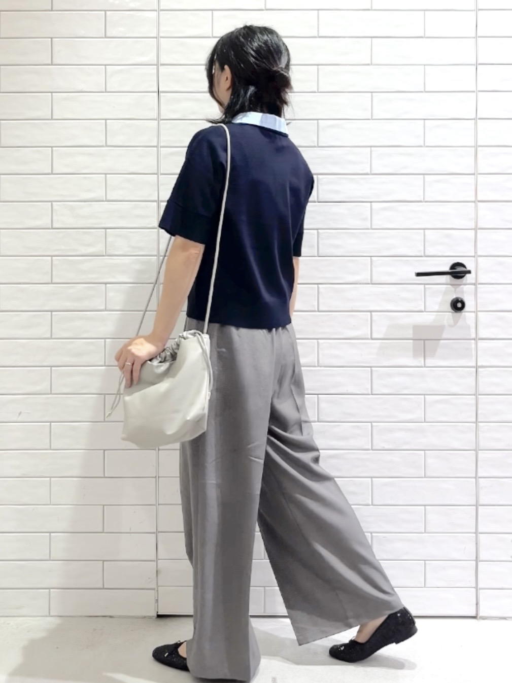 しおりさんの「OPAQUE.CLIP｜2WAY衿ドッキングニット《洗濯機OK》」を使ったコーディネート