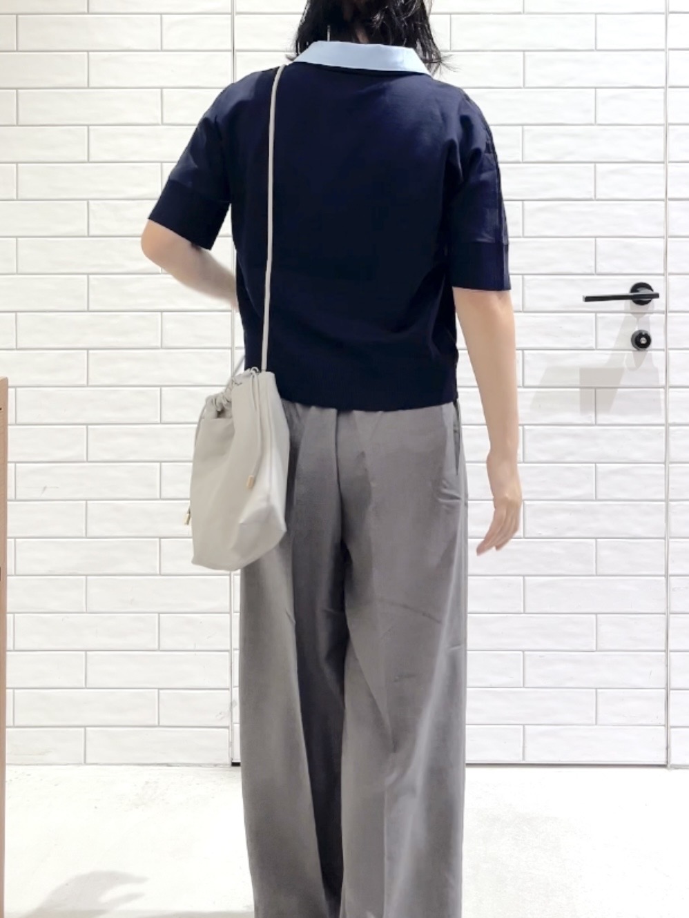 しおりさんの「OPAQUE.CLIP｜2WAY衿ドッキングニット《洗濯機OK》」を使ったコーディネート