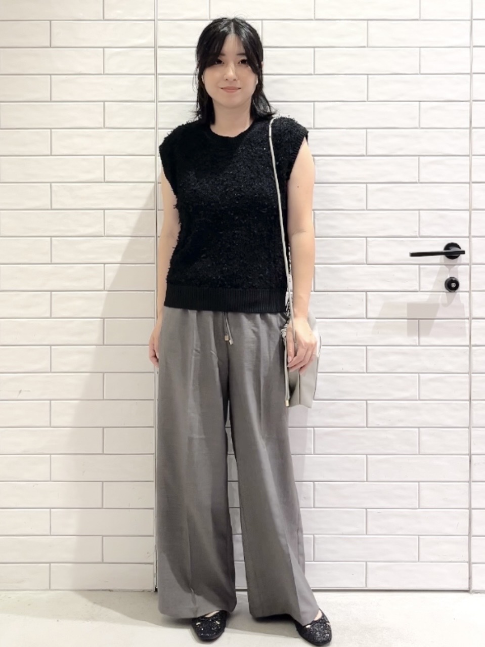 しおりさんの「OPAQUE.CLIP｜ラメテープヤーンニット【洗濯機OK】」を使ったコーディネート