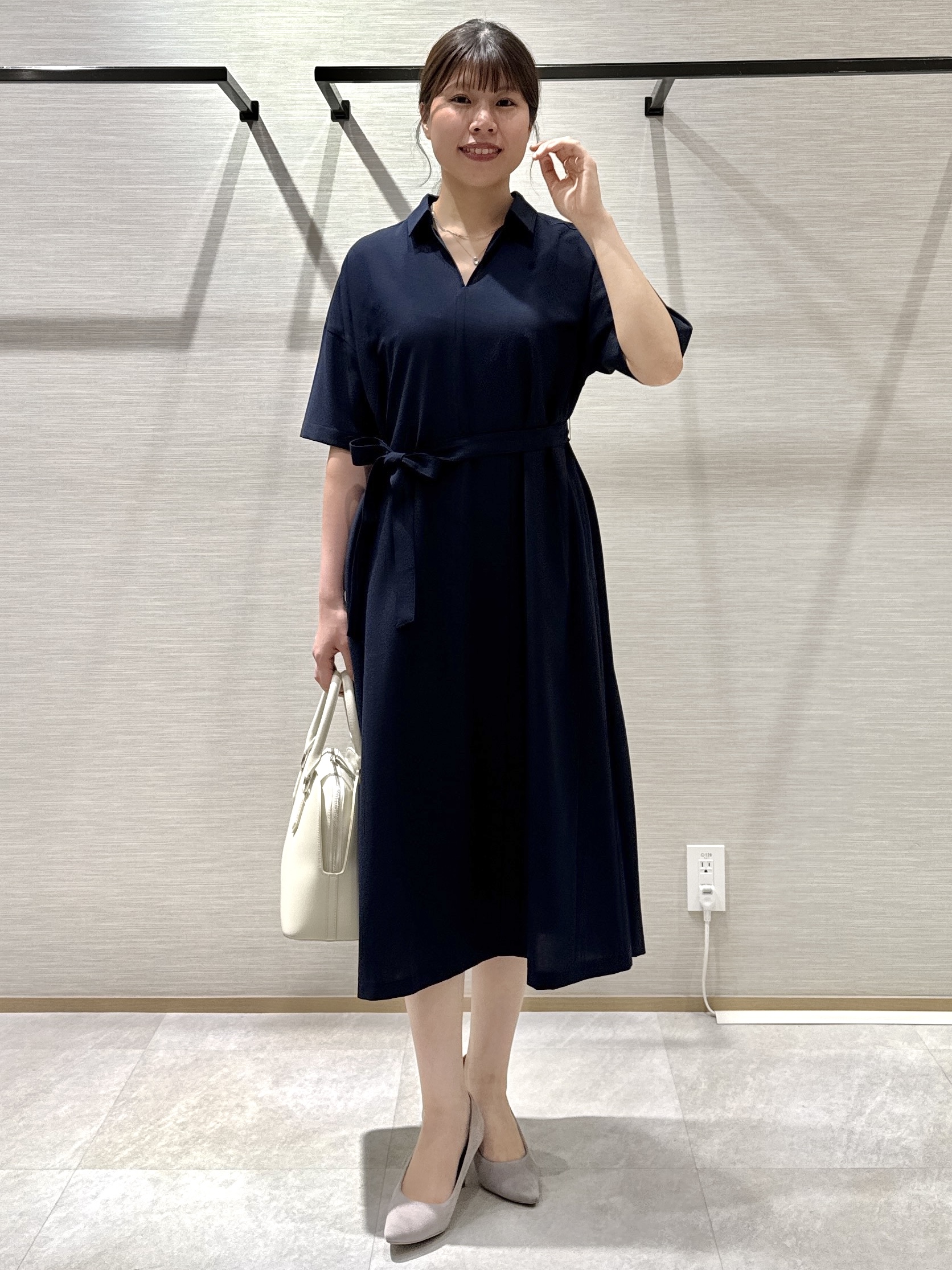 nanaさんの「UNTITLED｜【初秋も活躍/UVカット/接触冷感】エアリークールワンピース」を使ったコーディネート