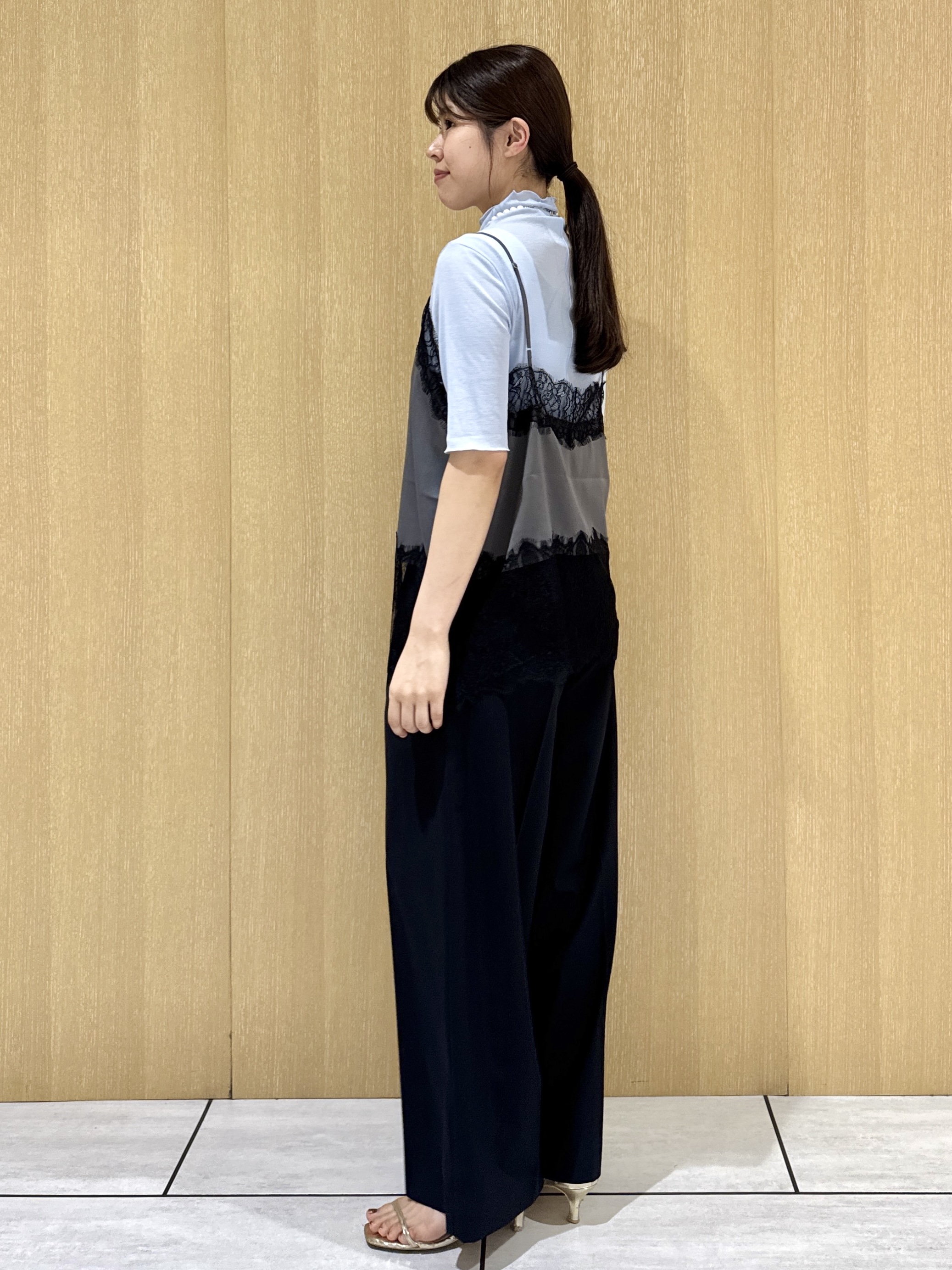 nanaさんの「UNTITLED｜【1枚でもセットでも】レースキャミ付きプルオーバー」を使ったコーディネート