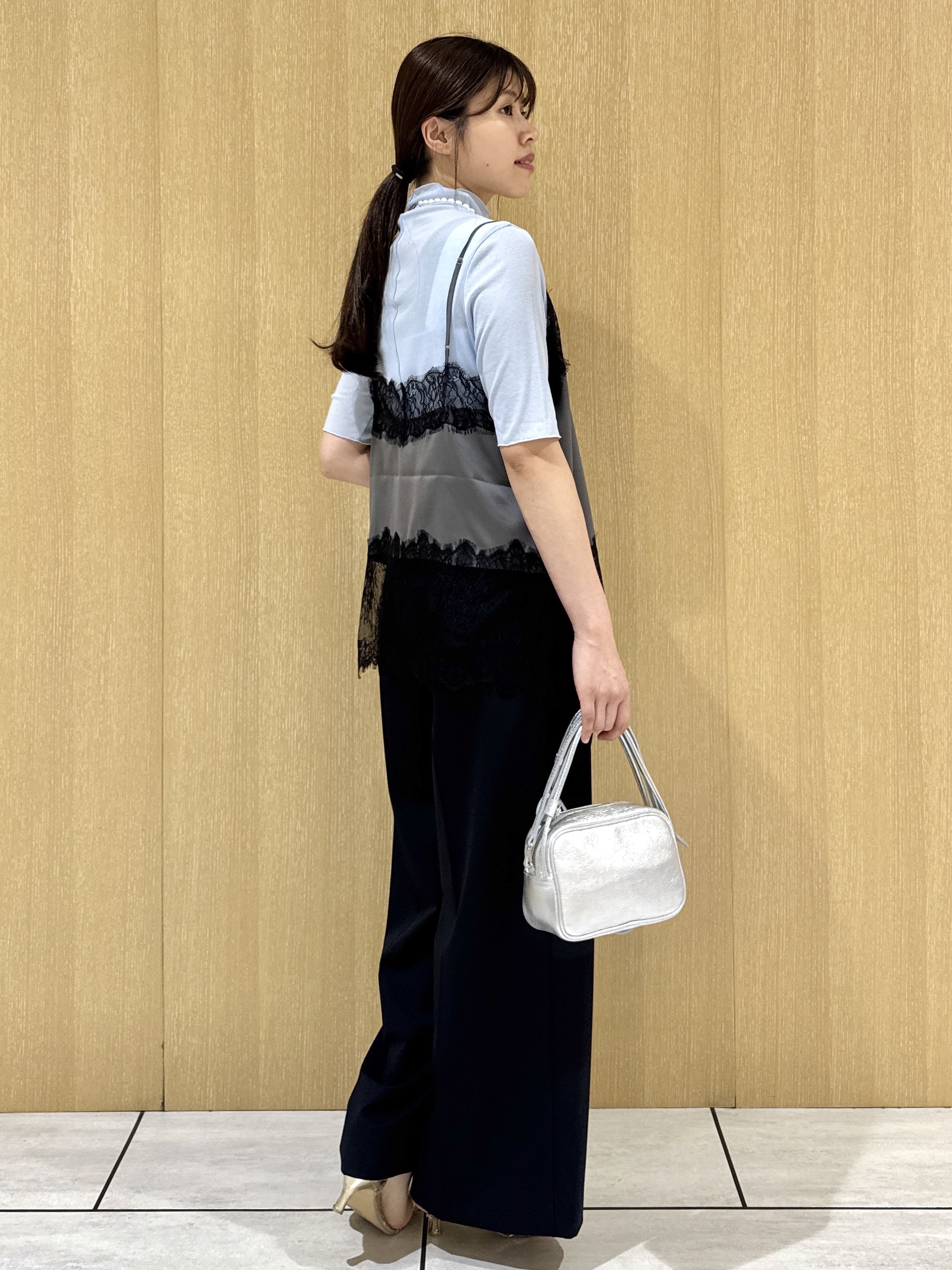 nanaさんの「UNTITLED｜【1枚でもセットでも】レースキャミ付きプルオーバー」を使ったコーディネート