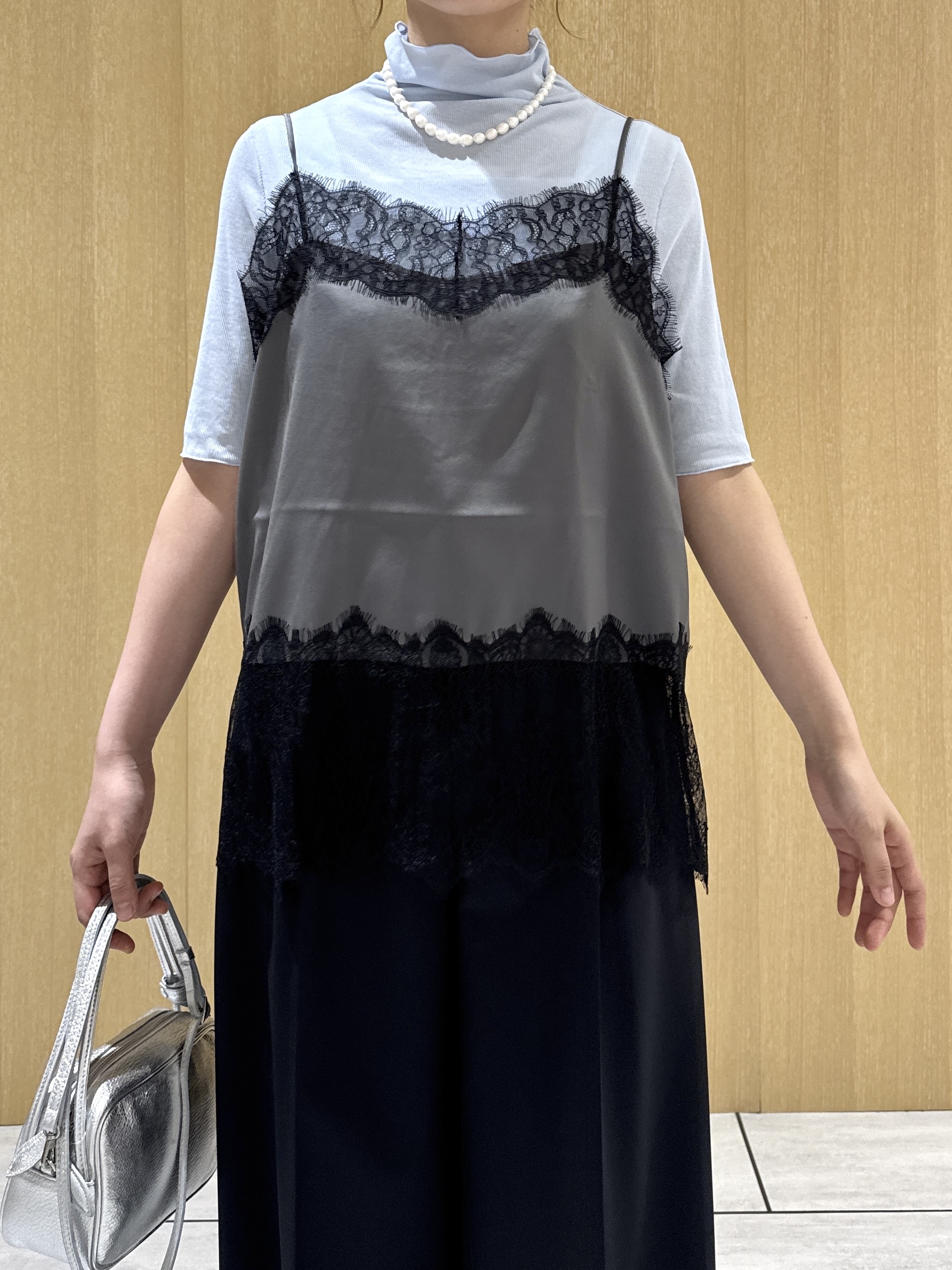 nanaさんの「UNTITLED｜【1枚でもセットでも】レースキャミ付きプルオーバー」を使ったコーディネート