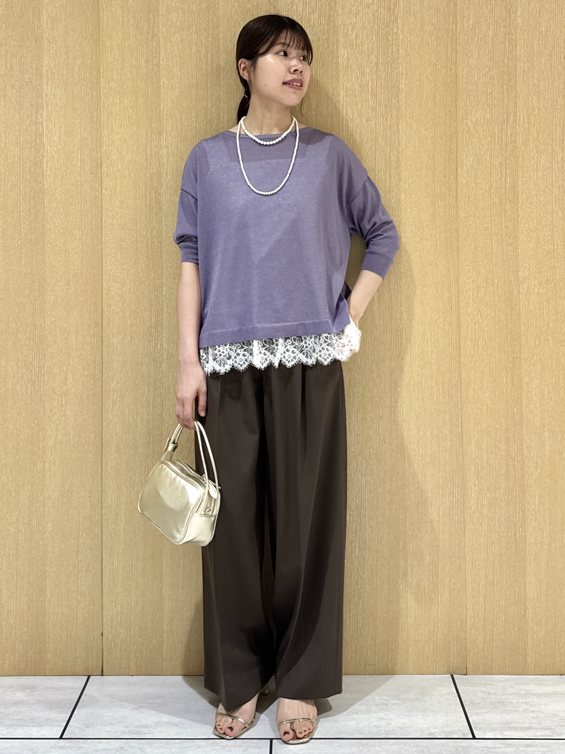 nanaさんの「UNTITLED｜【一枚で着映え】レースドッキングニットプルオーバー」を使ったコーディネート