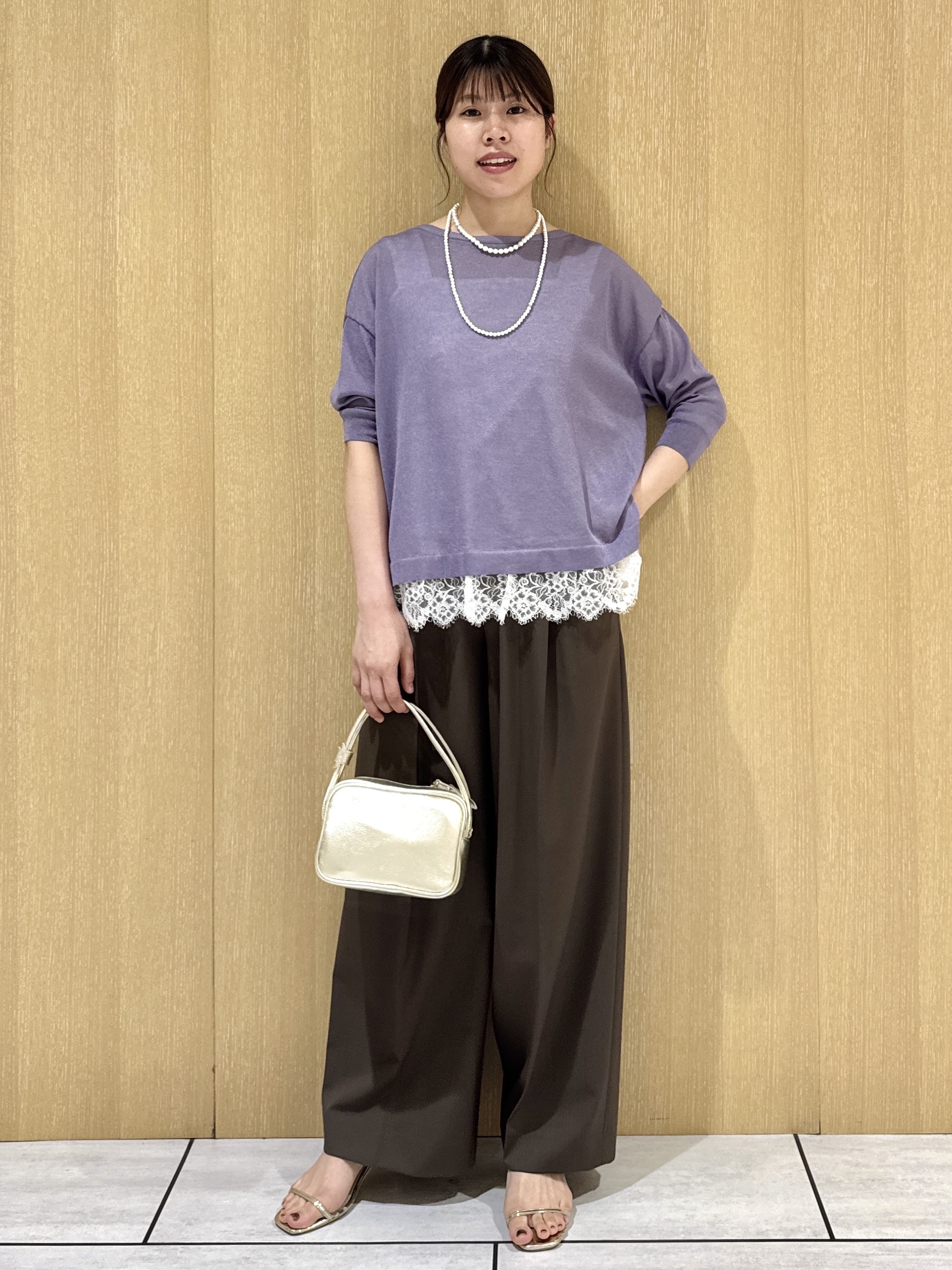 nanaさんの「UNTITLED｜【一枚で着映え】レースドッキングニットプルオーバー」を使ったコーディネート