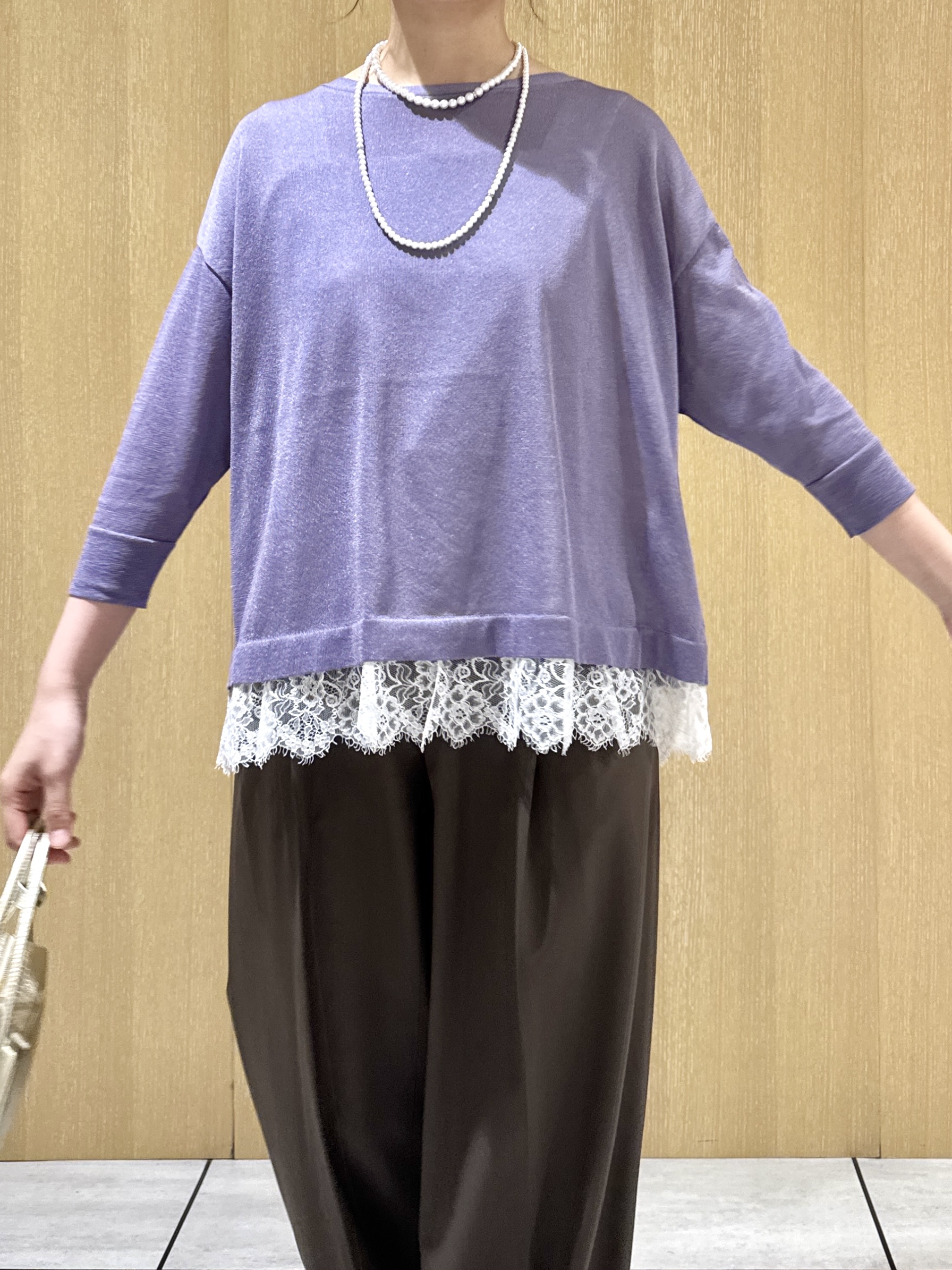 nanaさんの「UNTITLED｜【一枚で着映え】レースドッキングニットプルオーバー」を使ったコーディネート