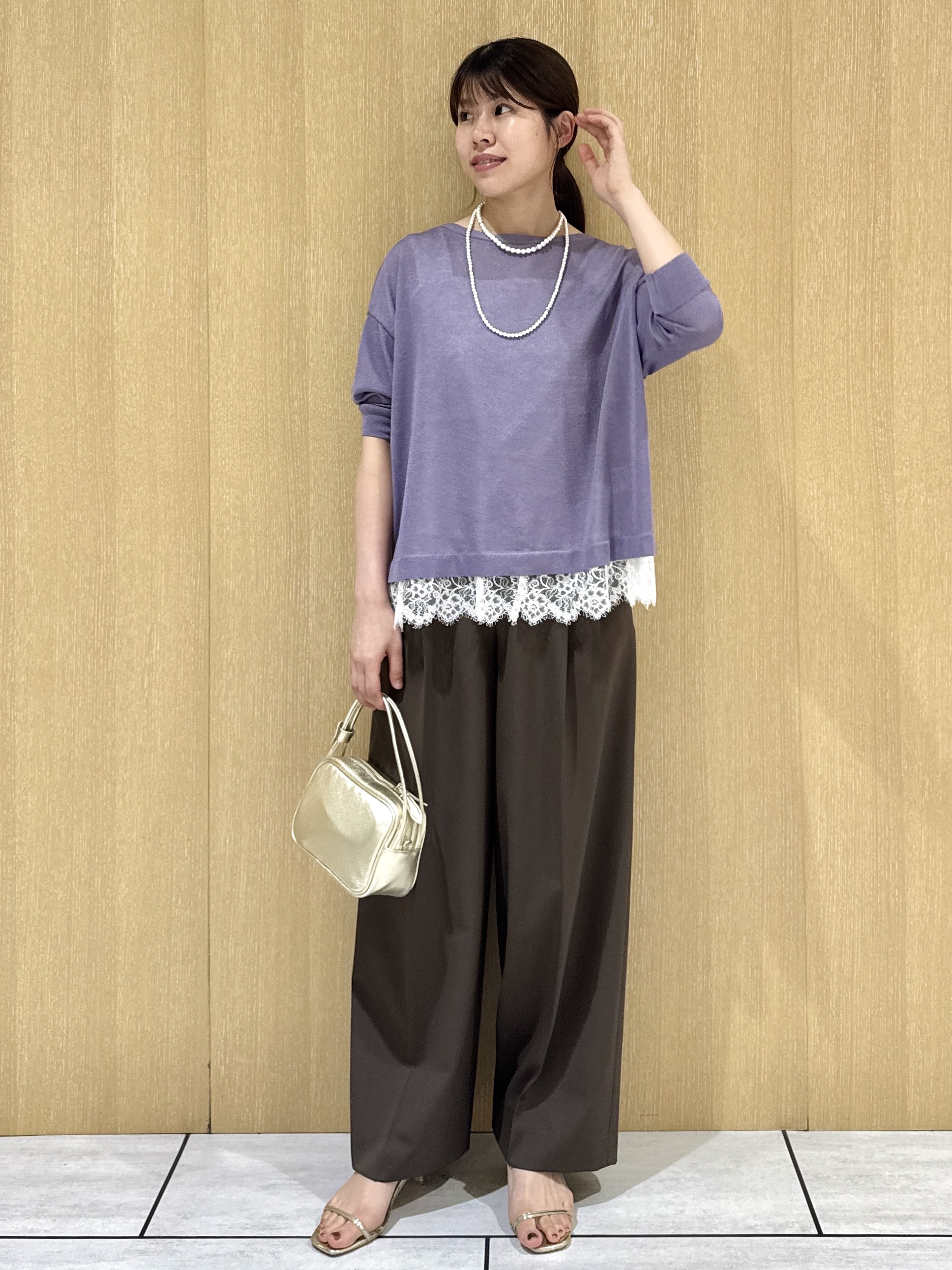 nanaさんの「UNTITLED｜【一枚で着映え】レースドッキングニットプルオーバー」を使ったコーディネート