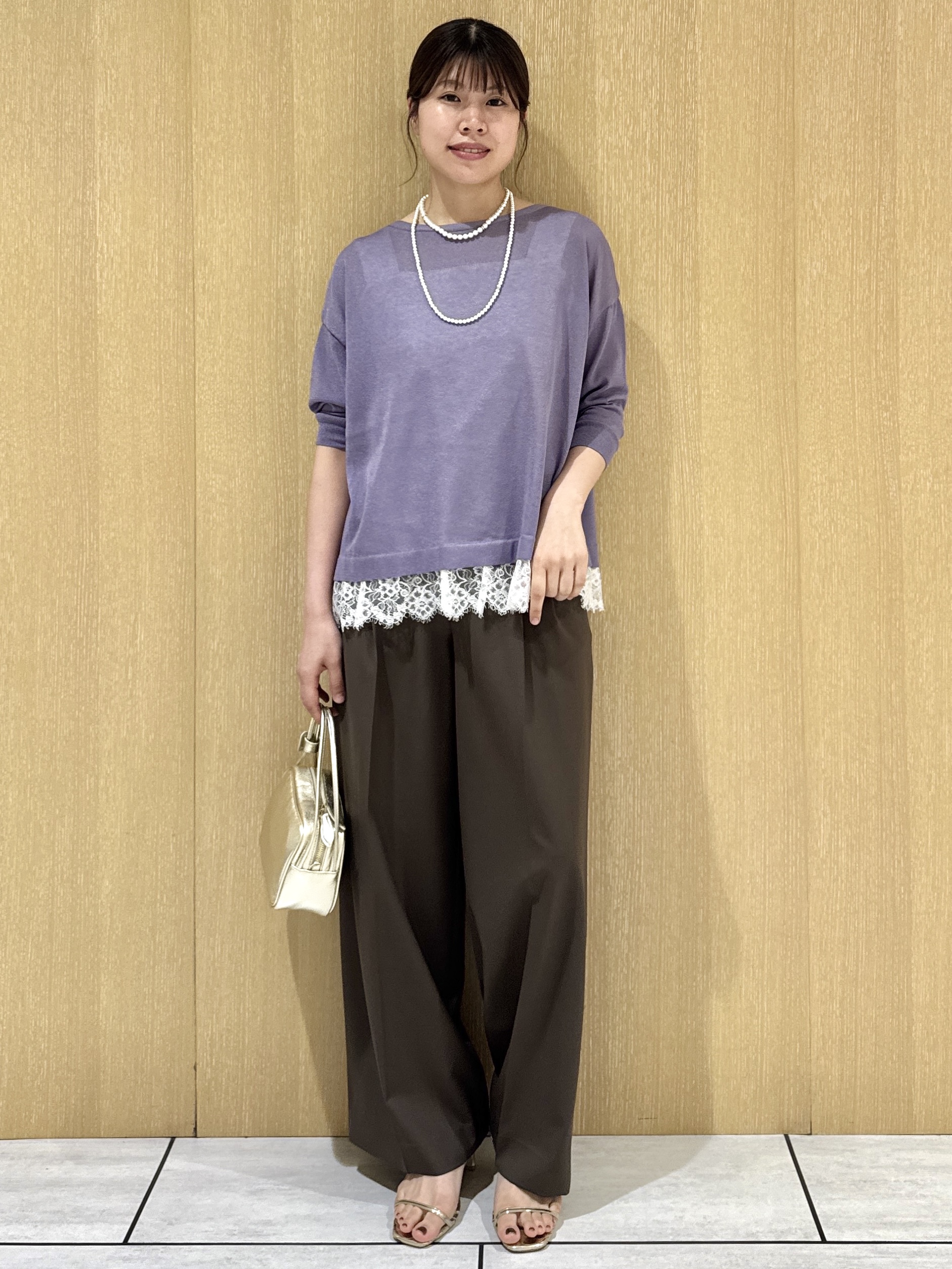 nanaさんの「UNTITLED｜【一枚で着映え】レースドッキングニットプルオーバー」を使ったコーディネート