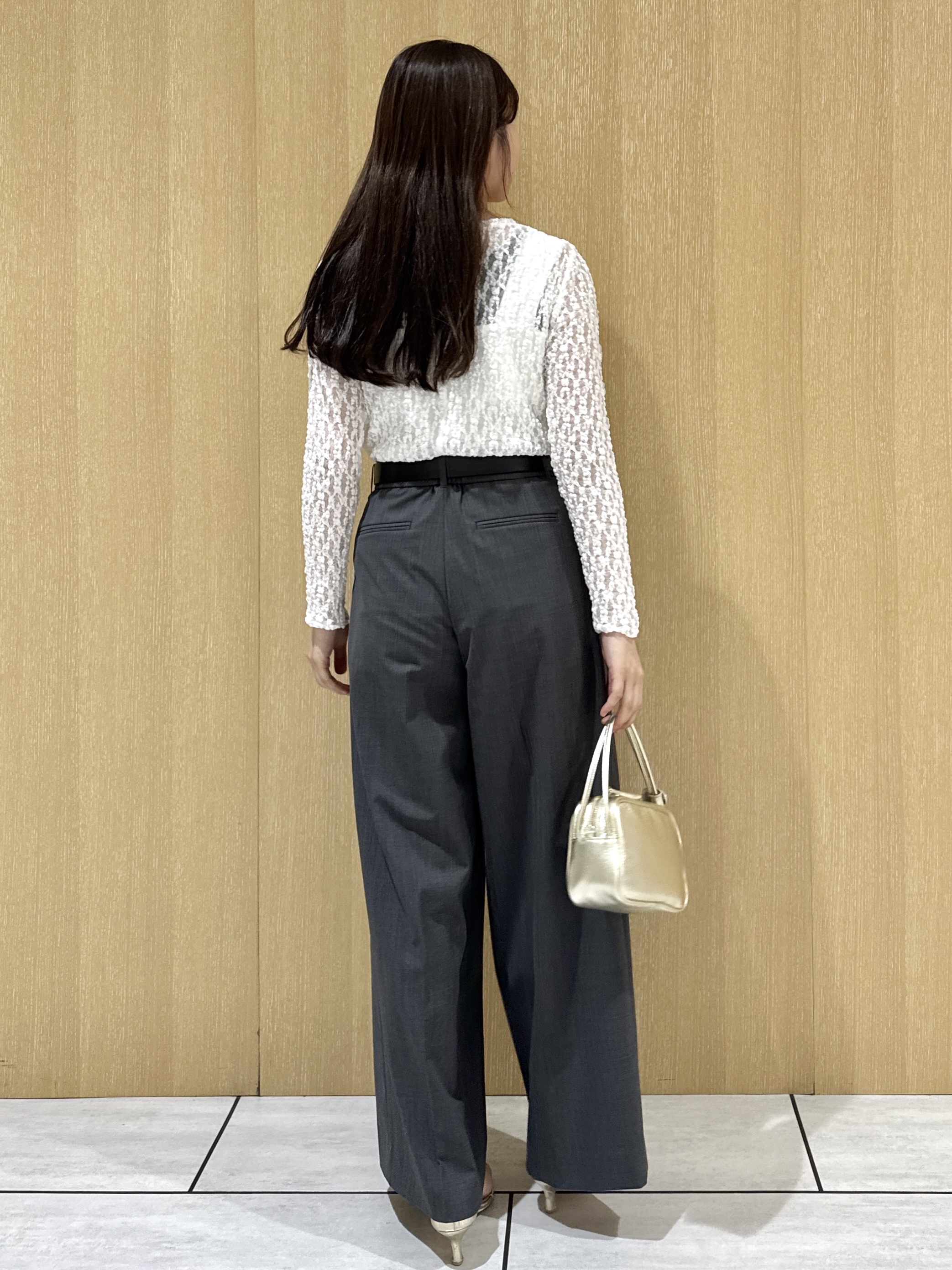 nanaさんの「UNTITLED｜【羽織りのインナーに】レースプルオーバー」を使ったコーディネート