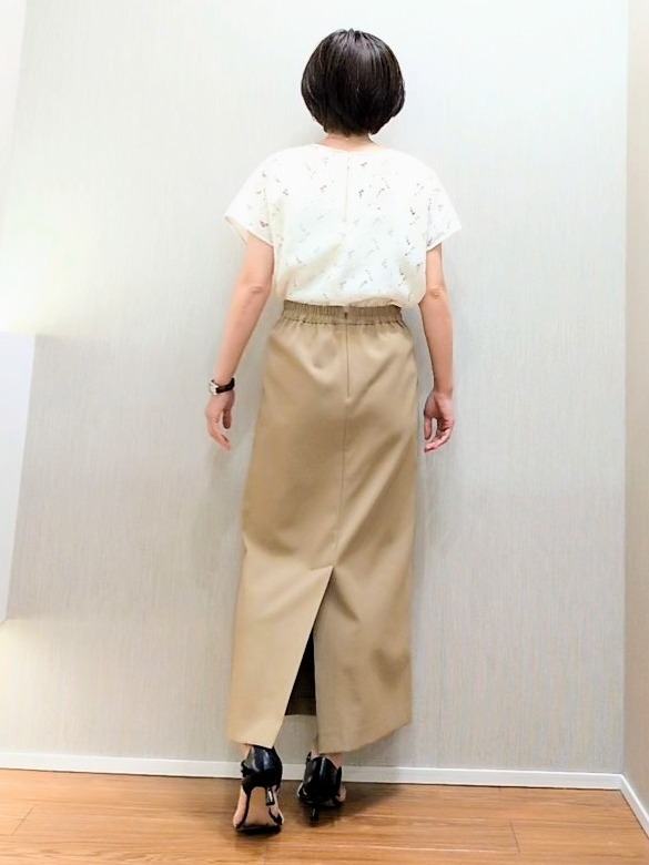 ミズタさんの「UNTITLED｜【セットアップ可/品のある透け感】リーフレースブラウス」を使ったコーディネート