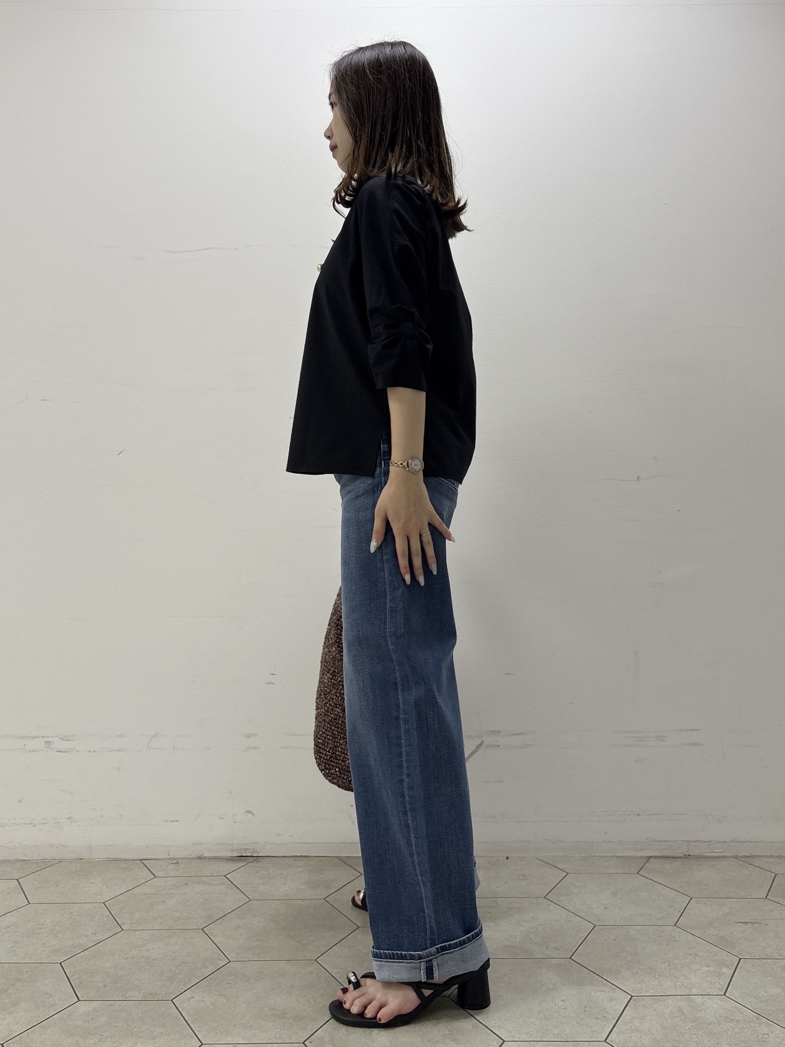 kahoさんの「INDIVI｜【洗える／UVケア】ねじり袖サッカートップス」を使ったコーディネート