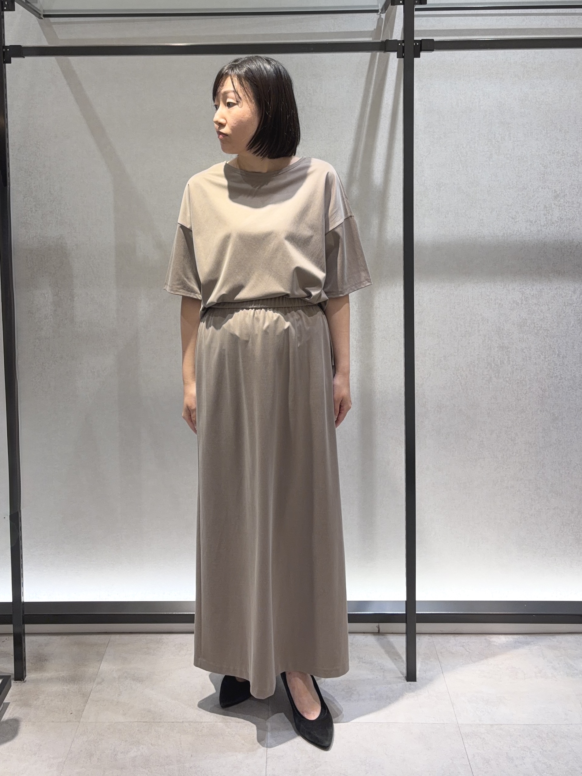 わたなべさんの「UNTITLED｜【きれいめTシャツ/セットアップ可】ヴィンテージライクプルオーバー」を使ったコーディネート